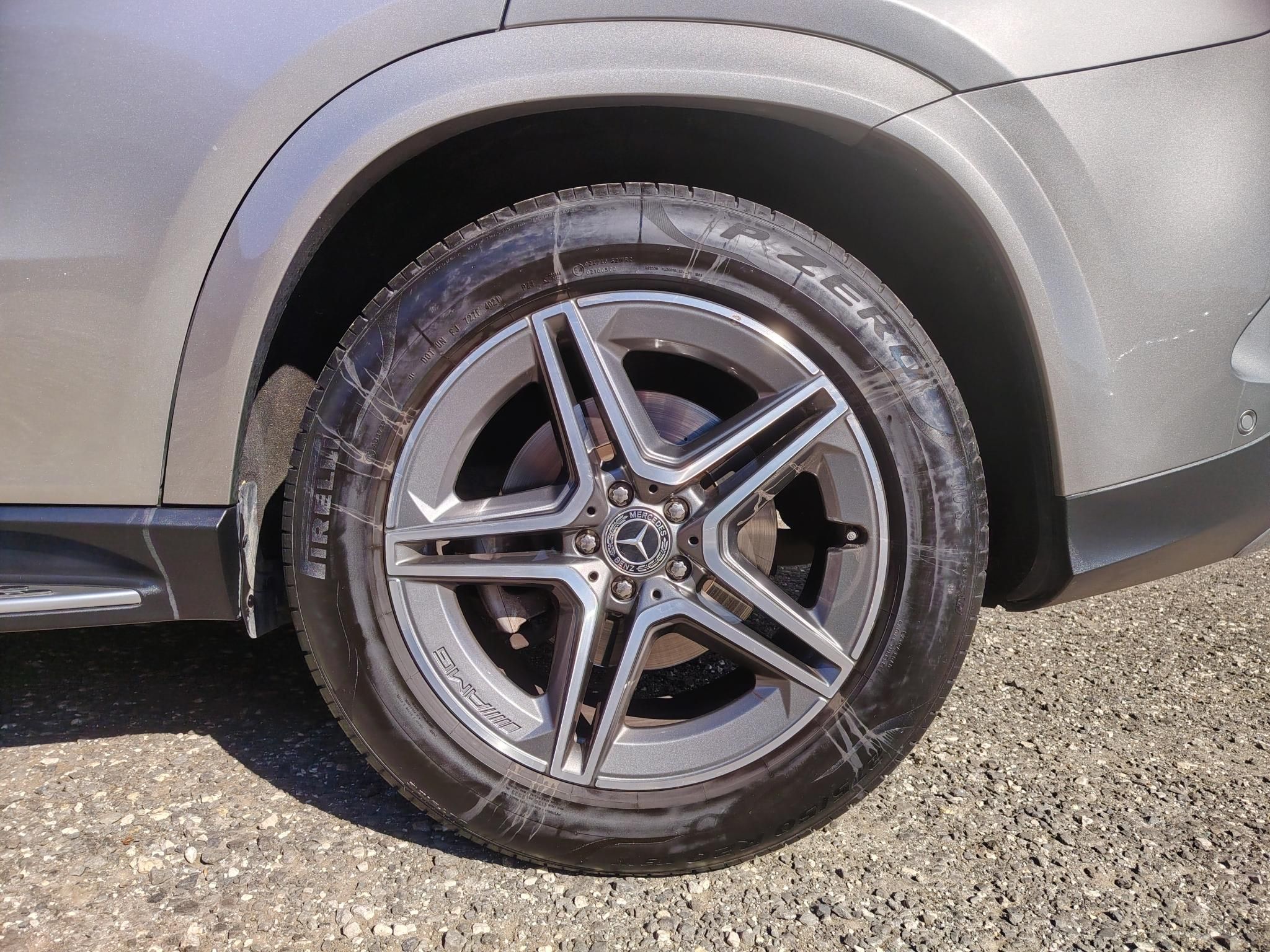 MERCEDES-BENZ GLE 400 d 4Matic 9G-TRONIC Vezetett szervizkönyv Tempomat Téli-nyári gumiszett HUD