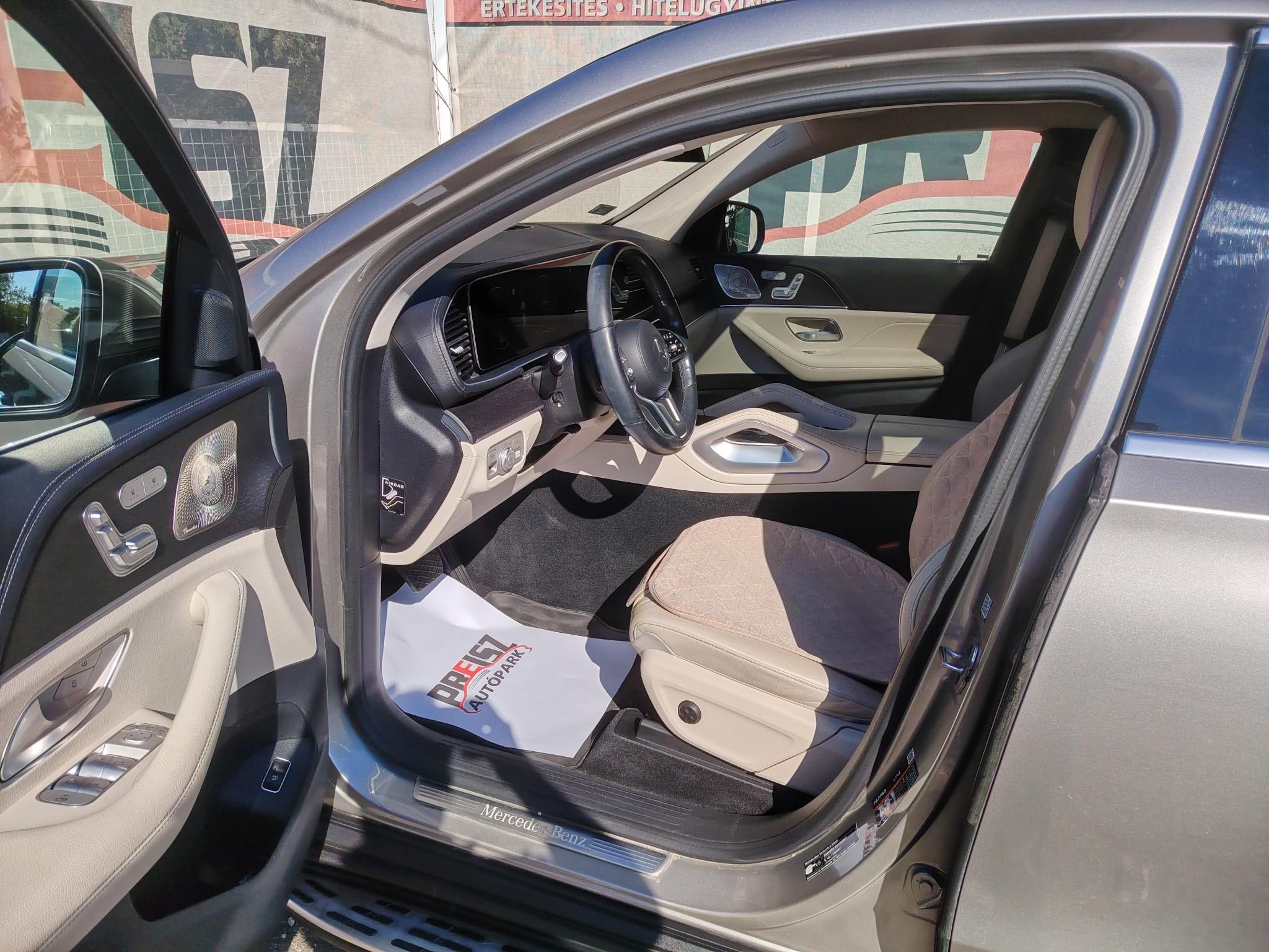 MERCEDES-BENZ GLE 400 d 4Matic 9G-TRONIC Vezetett szervizkönyv Tempomat Téli-nyári gumiszett HUD
