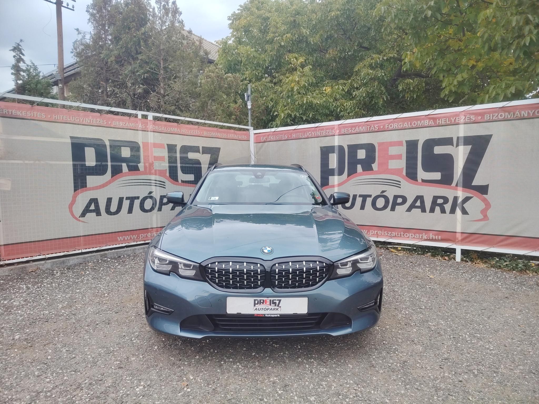 BMW 320d xDrive (Automata) Tempomat Kulcsnélkülii indítás Első-hátsó parkolóradar Tolatókamera