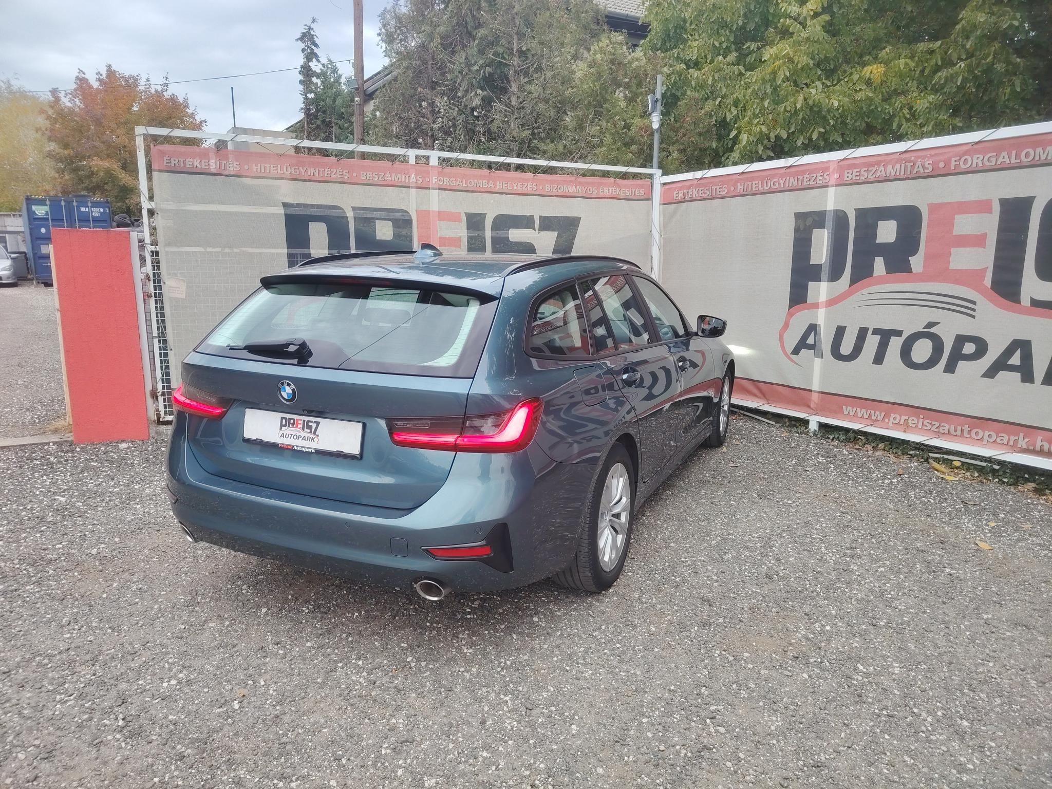 BMW 320d xDrive (Automata) Tempomat Kulcsnélkülii indítás Első-hátsó parkolóradar Tolatókamera
