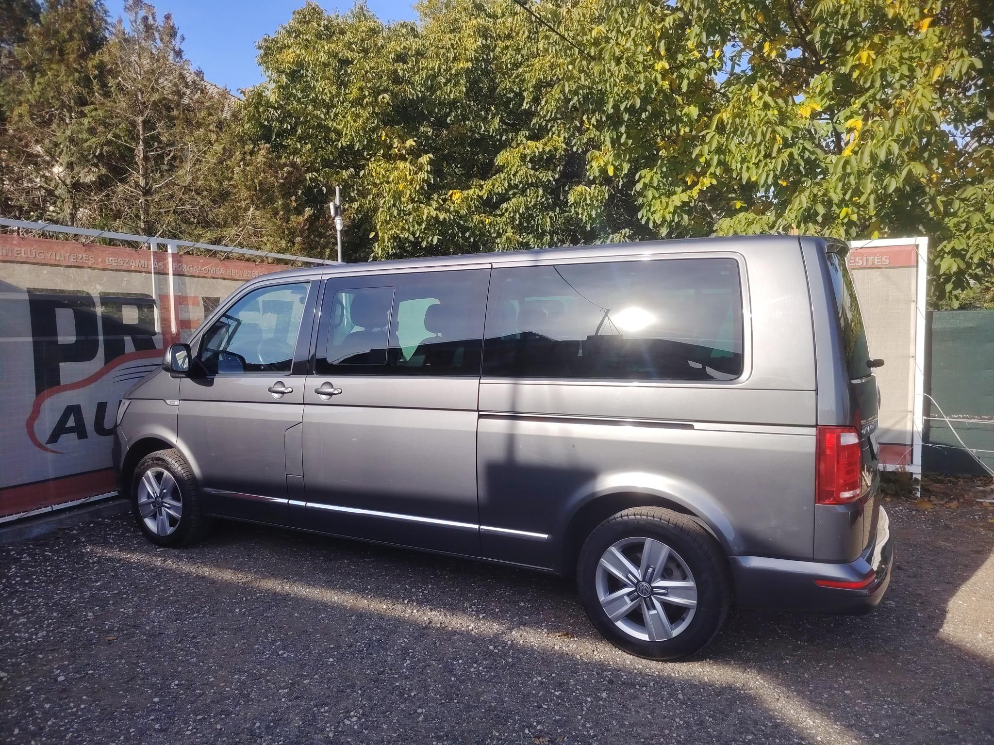 VOLKSWAGEN TRANSPORTER T6 Caravelle 2.0 TDI SCR BMT Highline DSG HT EURO 6.2 Áfás Bőr belső Tempomat Fűtött ülés