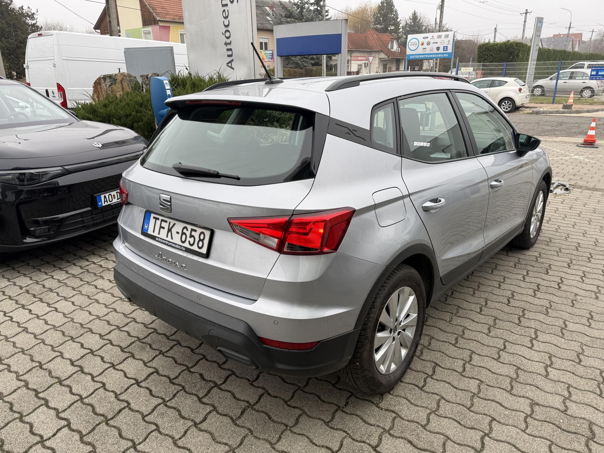 Seat Arona Megb zhat Haszn lt Aut Suzuki Feh rv r