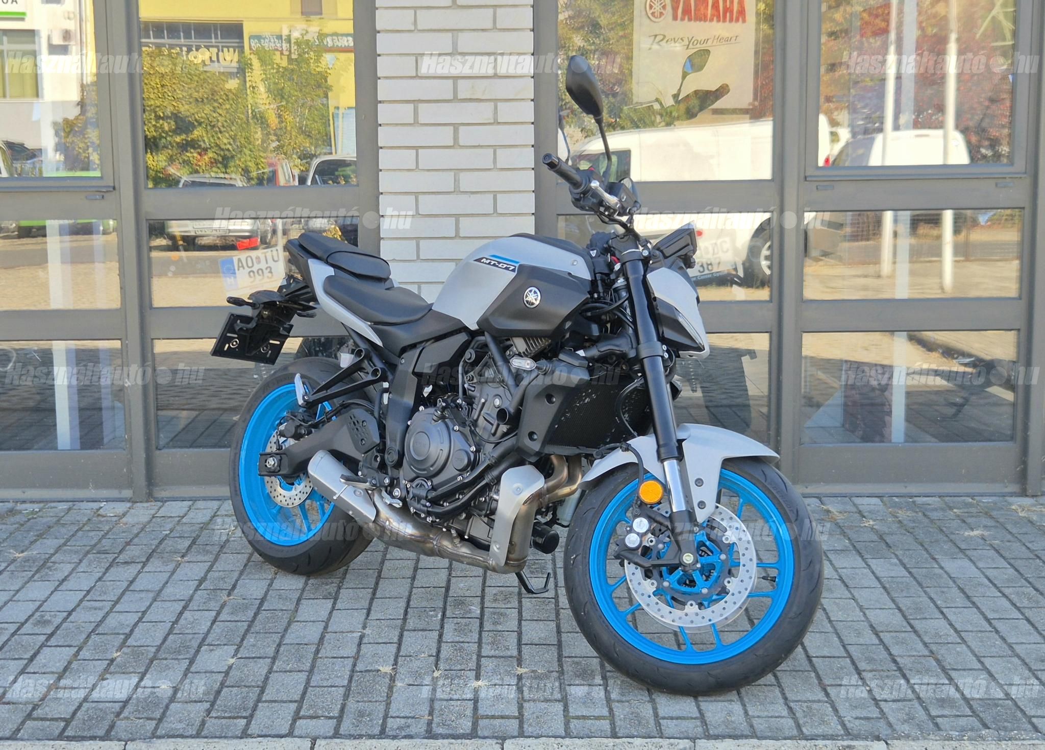 YAMAHA MT-07