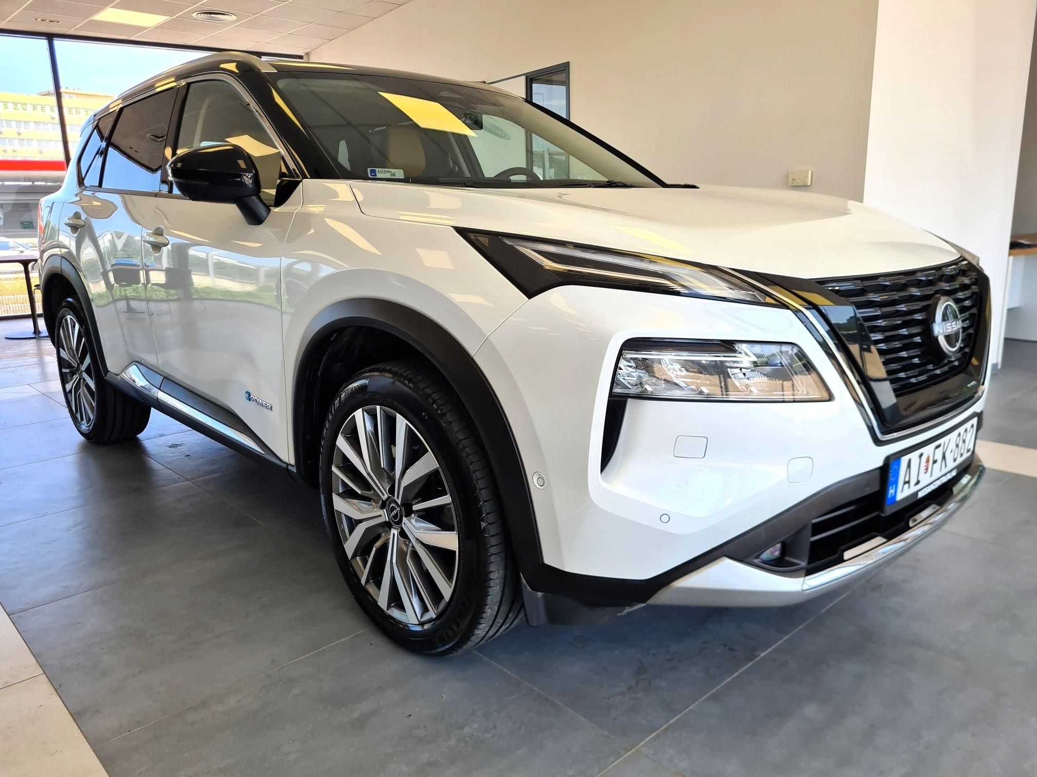 X-TRAIL 1.5 e-Power e-4orce Tekna+ (Automata) 1.TUL! 20.155 KM! ÁFÁS!
