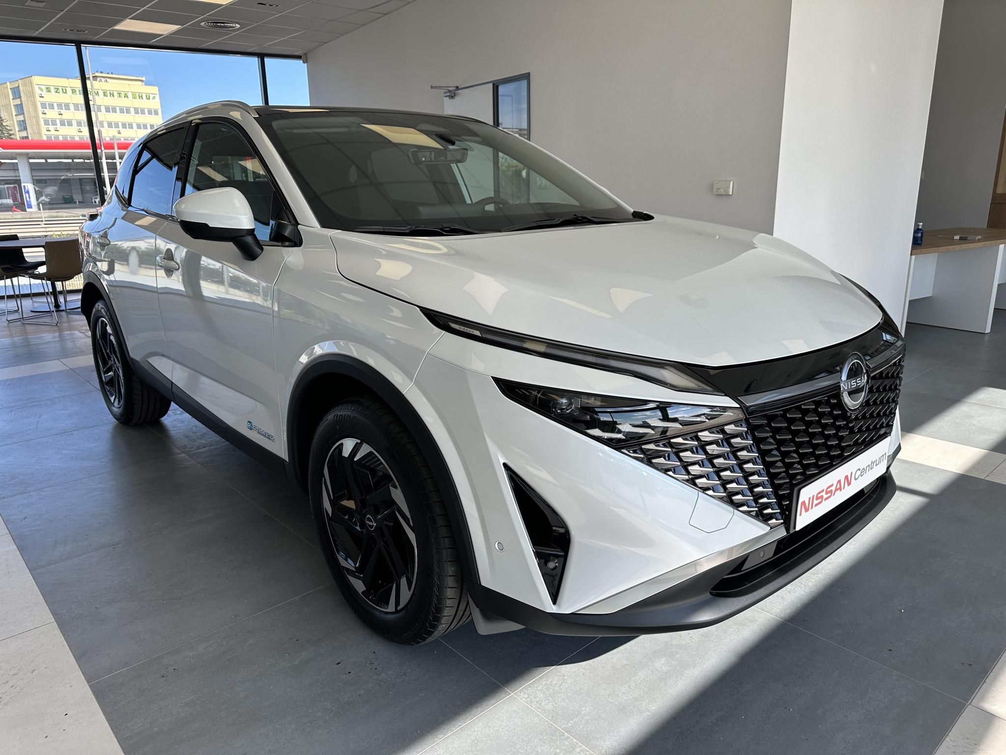 QASHQAI 1.5 e-Power N-Connecta (Automata) + KOMFORT CSOMAG + TÉLI CSOMAG + PANORÁMA TETŐ DEMÓ AUTÓ!