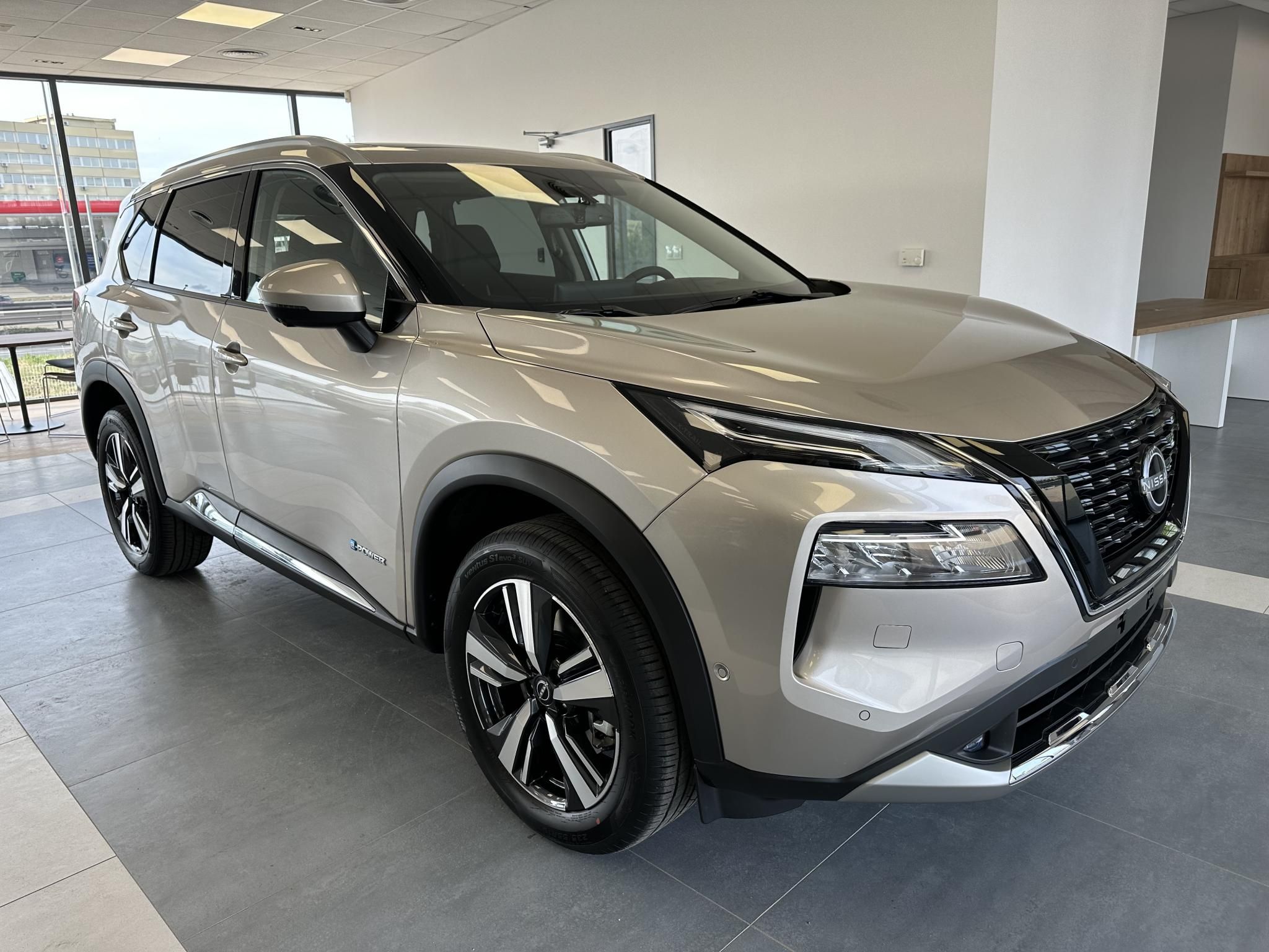 X-TRAIL 1.5 e-Power e-4orce Tekna (Automata) + Nappa bőr + BOSE! KÉSZLETEN!