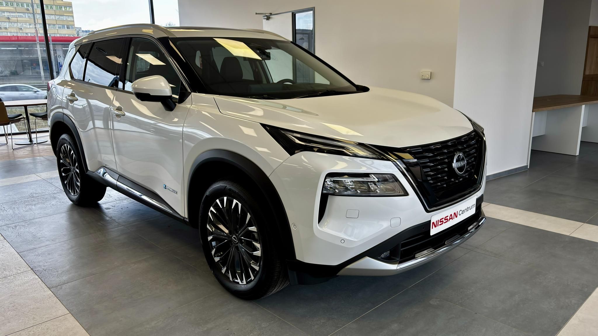 X-TRAIL 1.5 e-Power Tekna (Automata) Bőr + Elektromosan nyitható napfénytető + Head UpDisplay KÉSZLETEN
