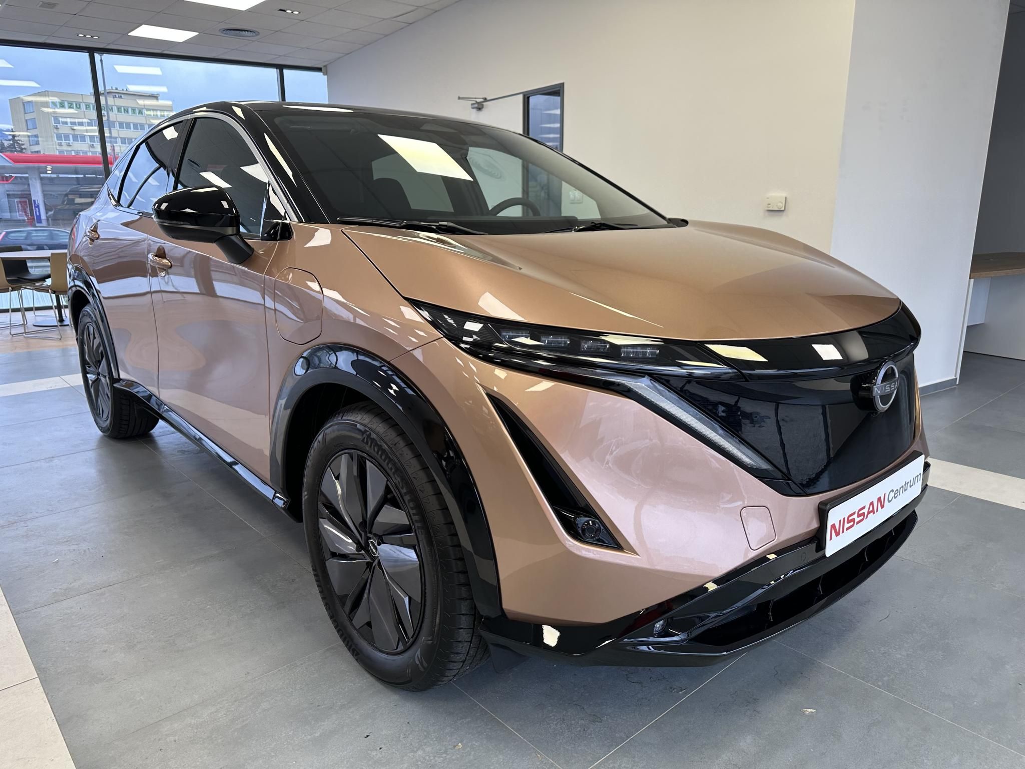 ARIYA 63kWh Advance 22 kW fedélzeti töltő+360 fokos parkoló kamera mozgó tárgy észlelés KÉSZLETEN