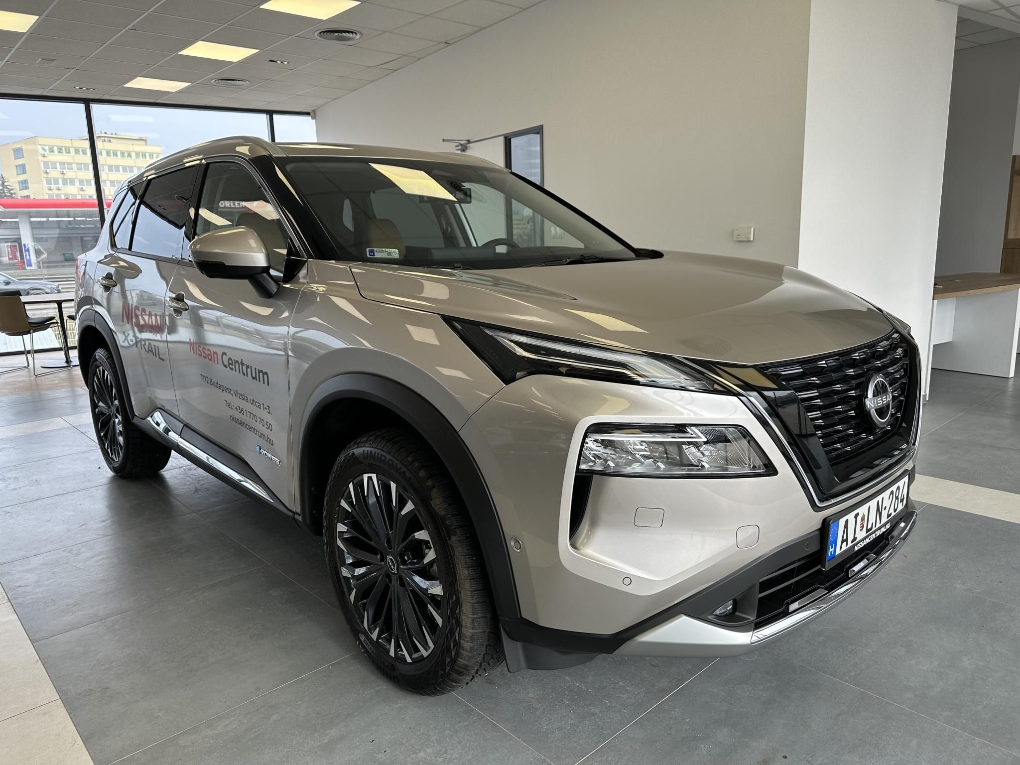X-TRAIL 1.5 e-Power e-4orce Tekna (Automata) BOSE + Nappa bőr! BOMBA ÁRAS DEMÓ AUTÓ!