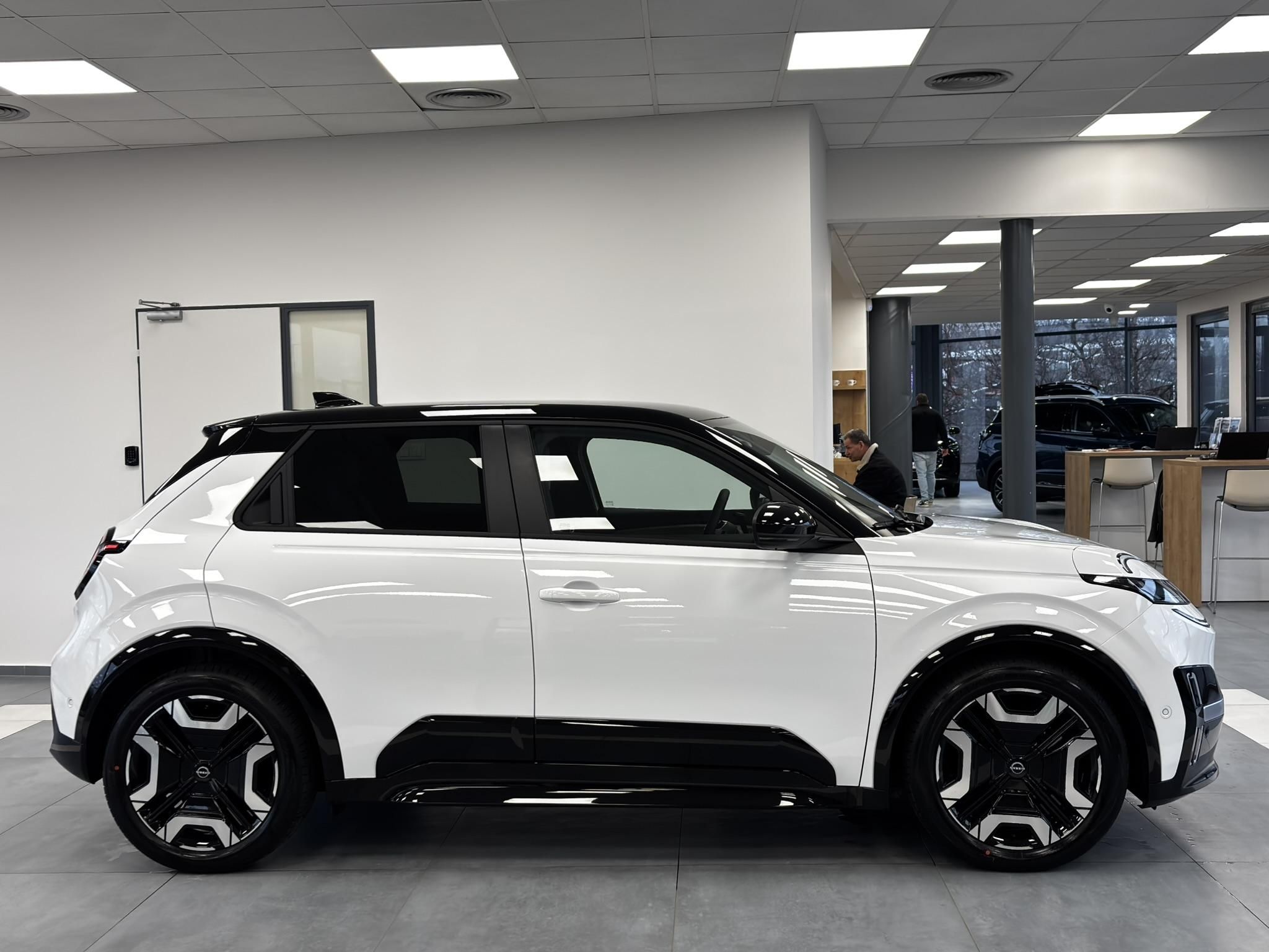 MICRA ÚJ 2025-ÖS EV MODELL. MÁR MEGTEKINTHETŐ A NISSAN CENTRUMBAN!!!