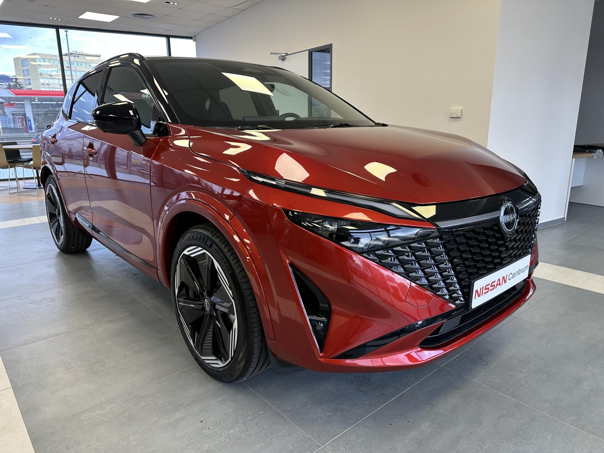 QASHQAI 1.3 DIG-T Mild N-Design X-Tronic Téli csomag Panoráma üvegtető 20 könnyűfém keréktárcsák KÉSZLETEN