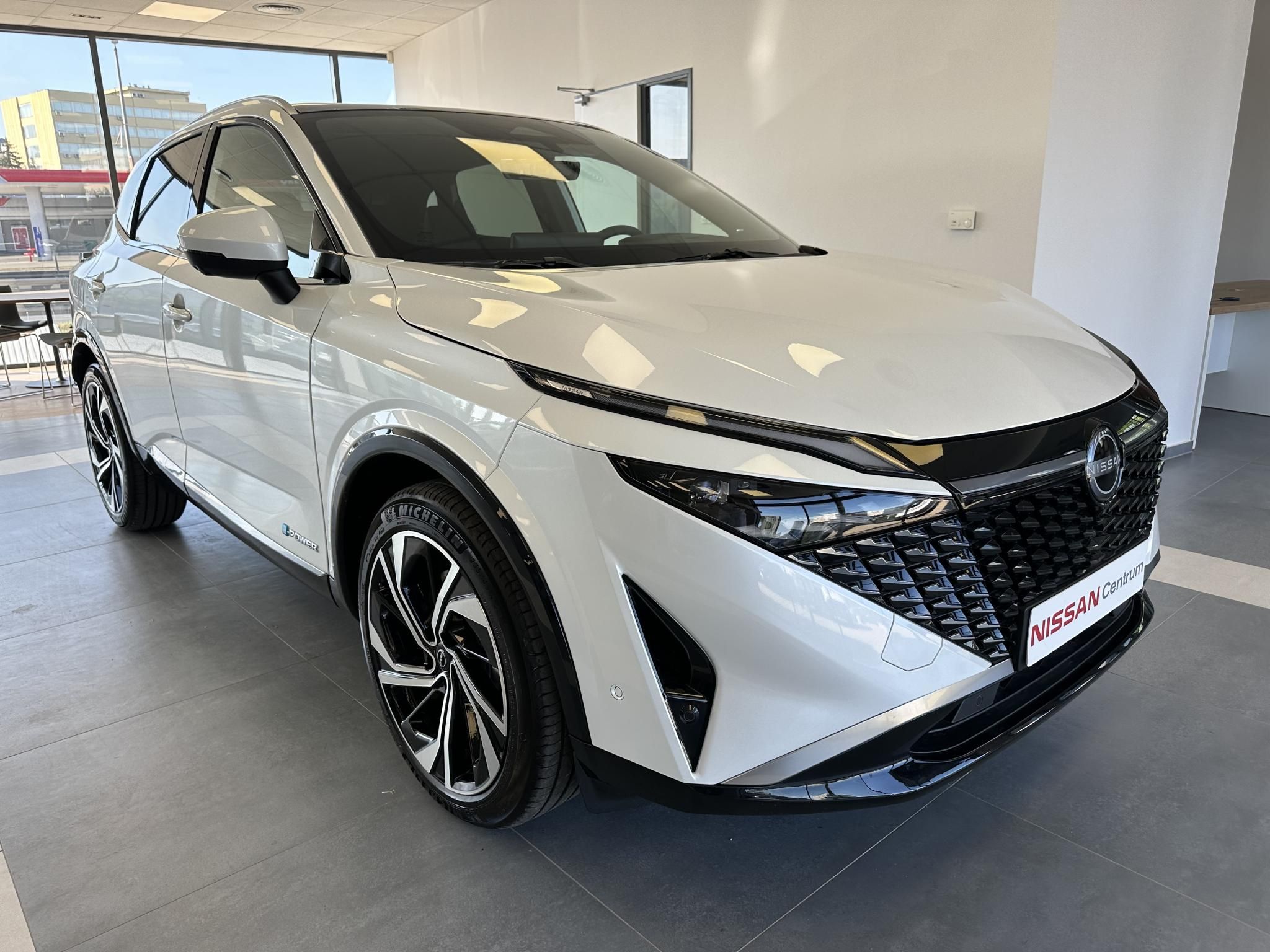 QASHQAI 1.5 e-Power Tekna+ (Automata) Masszázs ülések elöl+BOSE hangrendszer+Panoráma üvegtető+Memória ülések KÉSZLETE