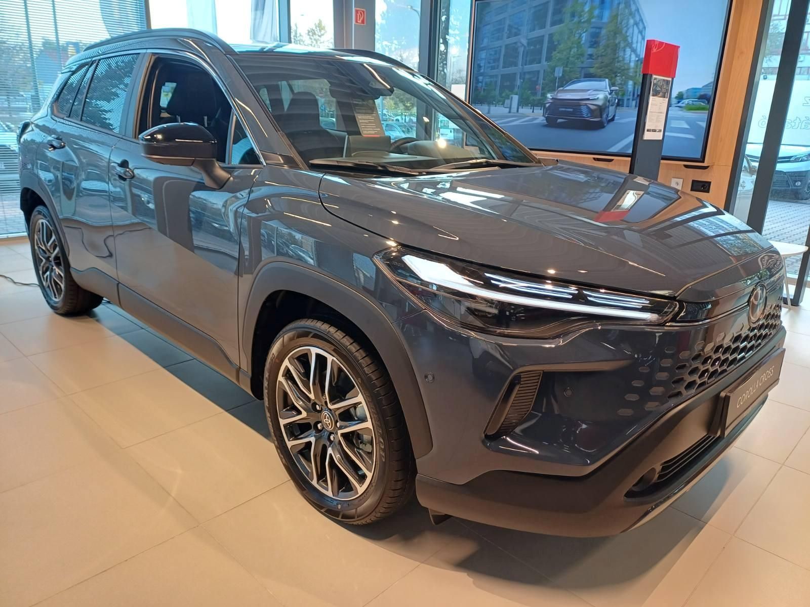 TOYOTA COROLLA CROSS