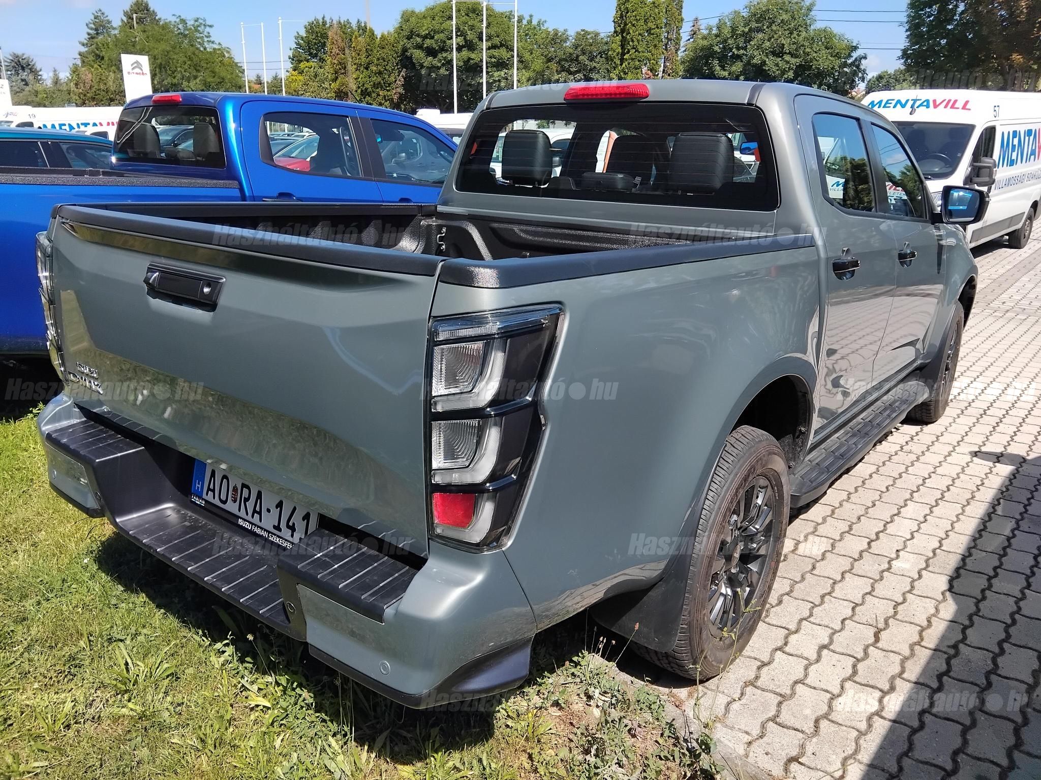 ISUZU D-MAX