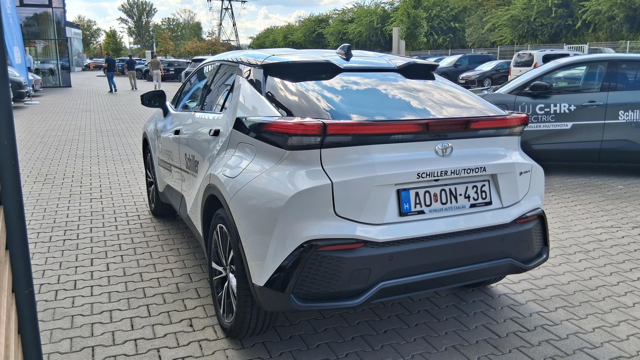 TOYOTA C-HR