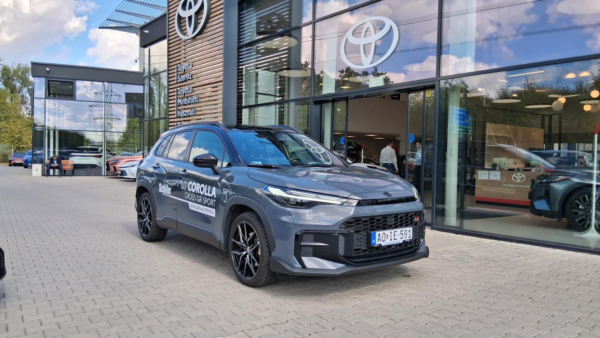 TOYOTA COROLLA CROSS