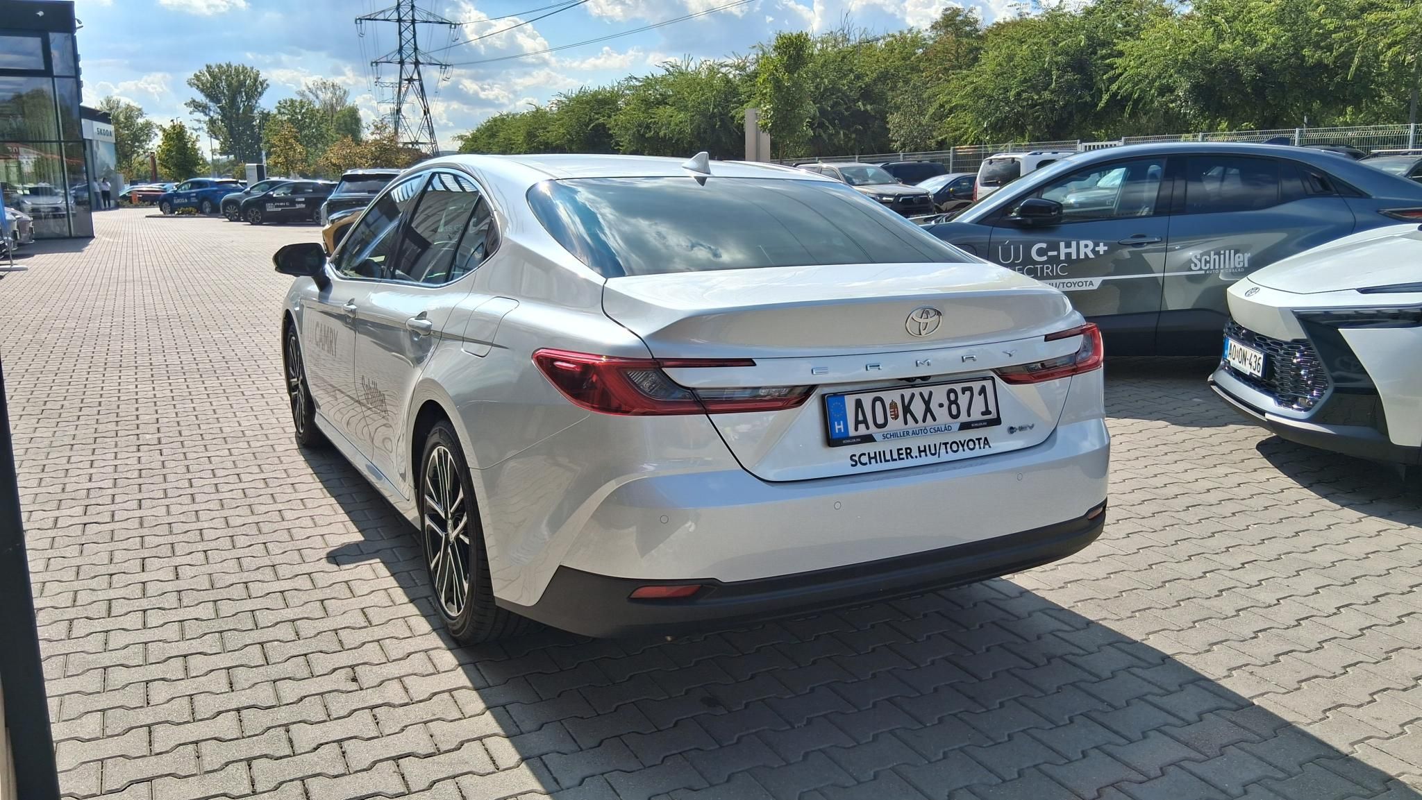 TOYOTA CAMRY