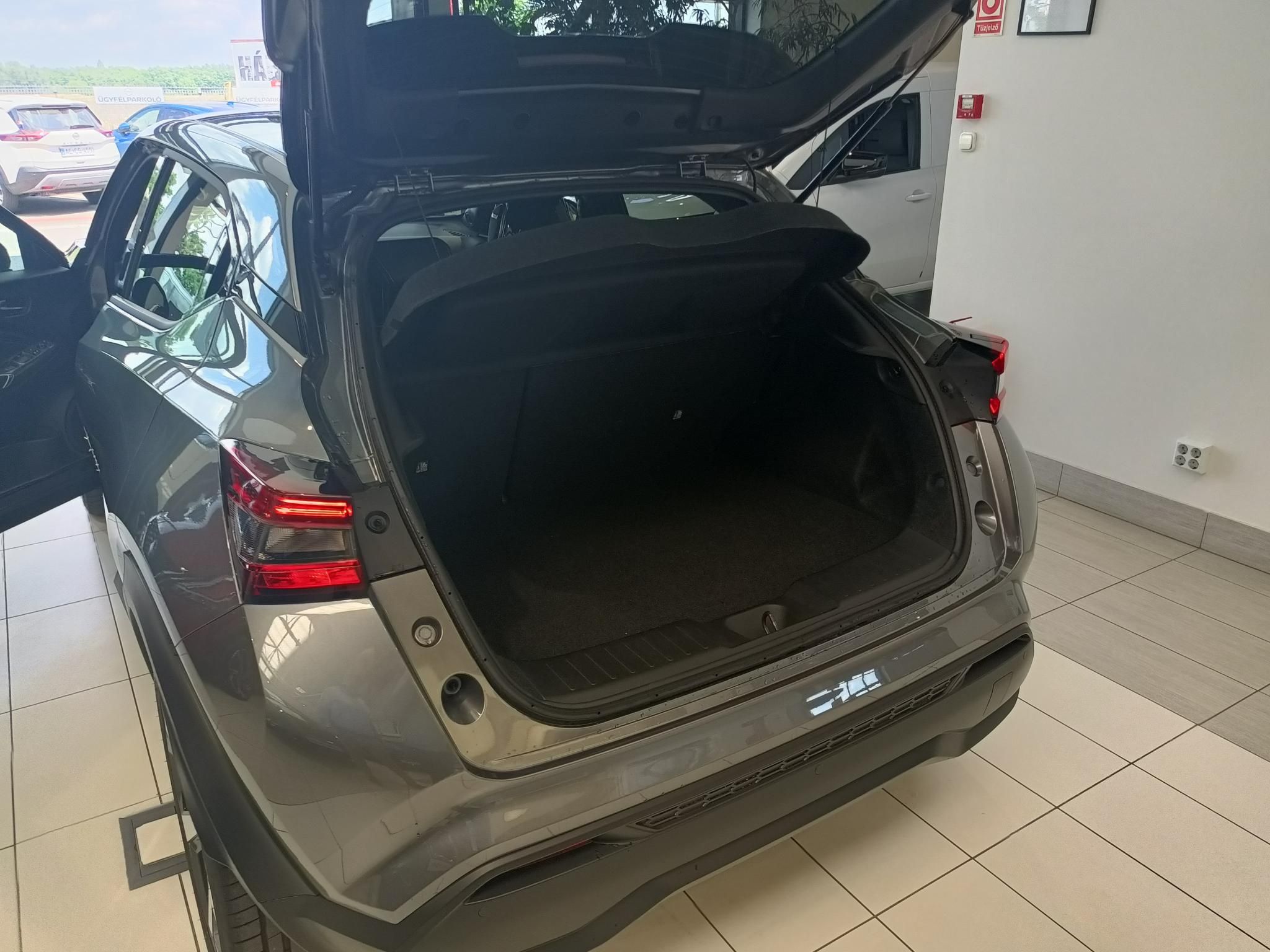 NISSAN JUKE 1.6 HEV Tekna (Automata) +BOSE+Téligumi Szett! - 6. kép