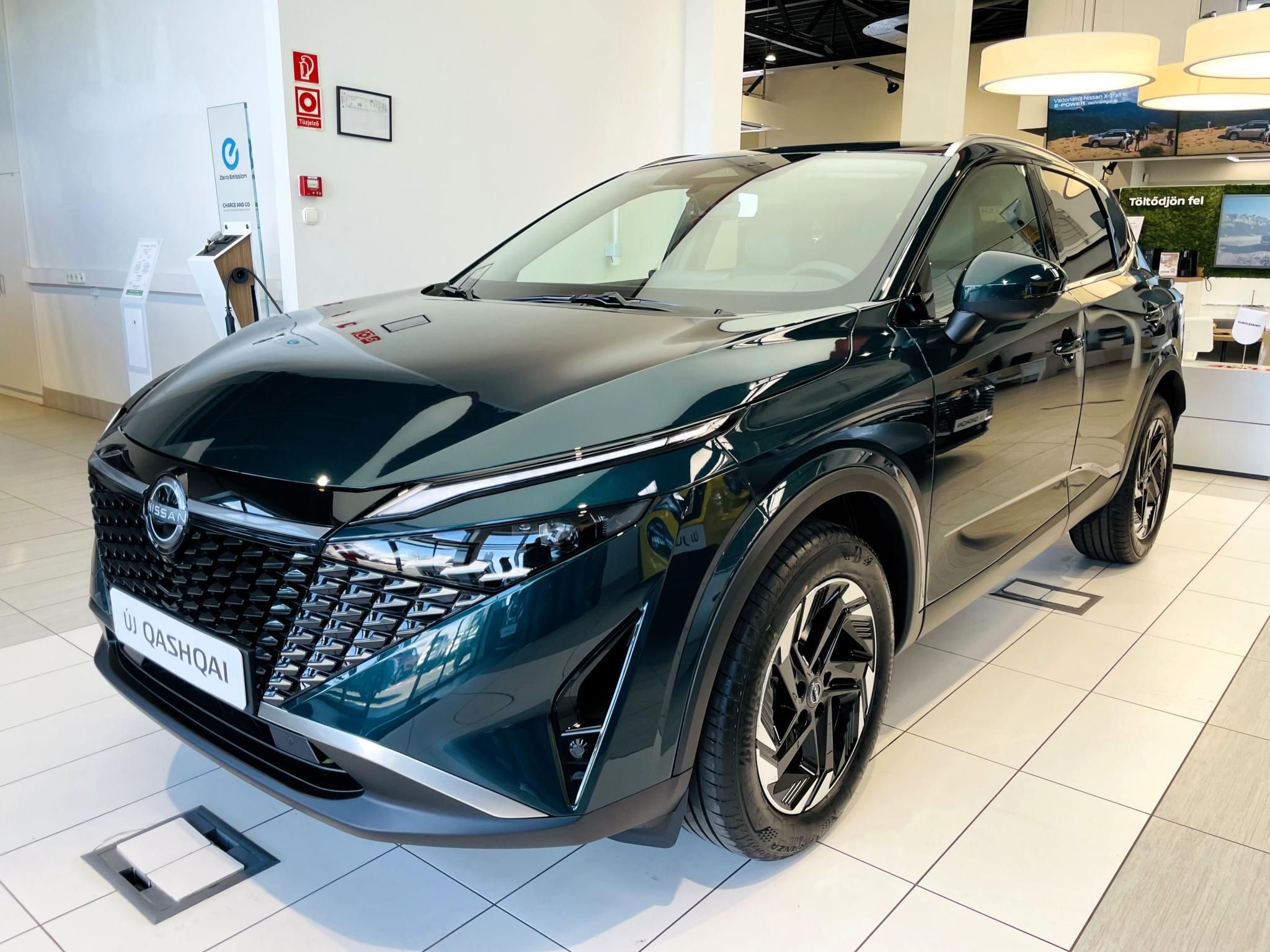 NISSAN QASHQAI 1.3 DIG-T Mild Hybrid N-Connecta +TÉLI CSOMAG - 1. kép