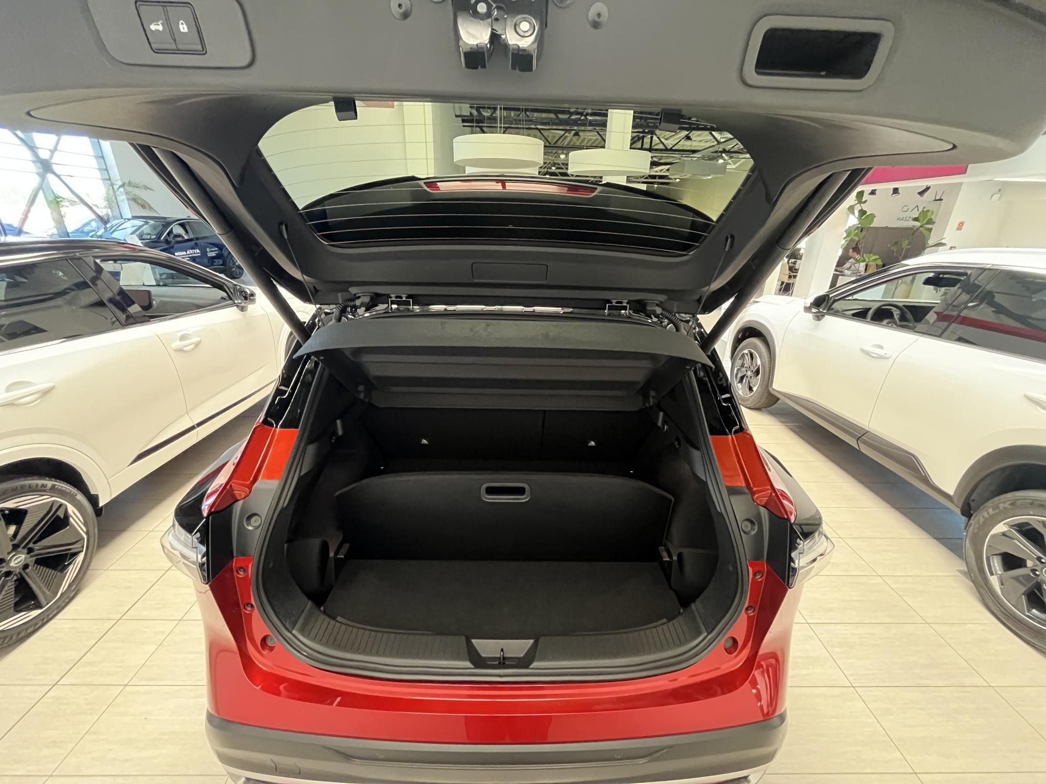 NISSAN QASHQAI 1.3 DIG-T Mild Tekna X-Tronic + BOSE - 6. kép
