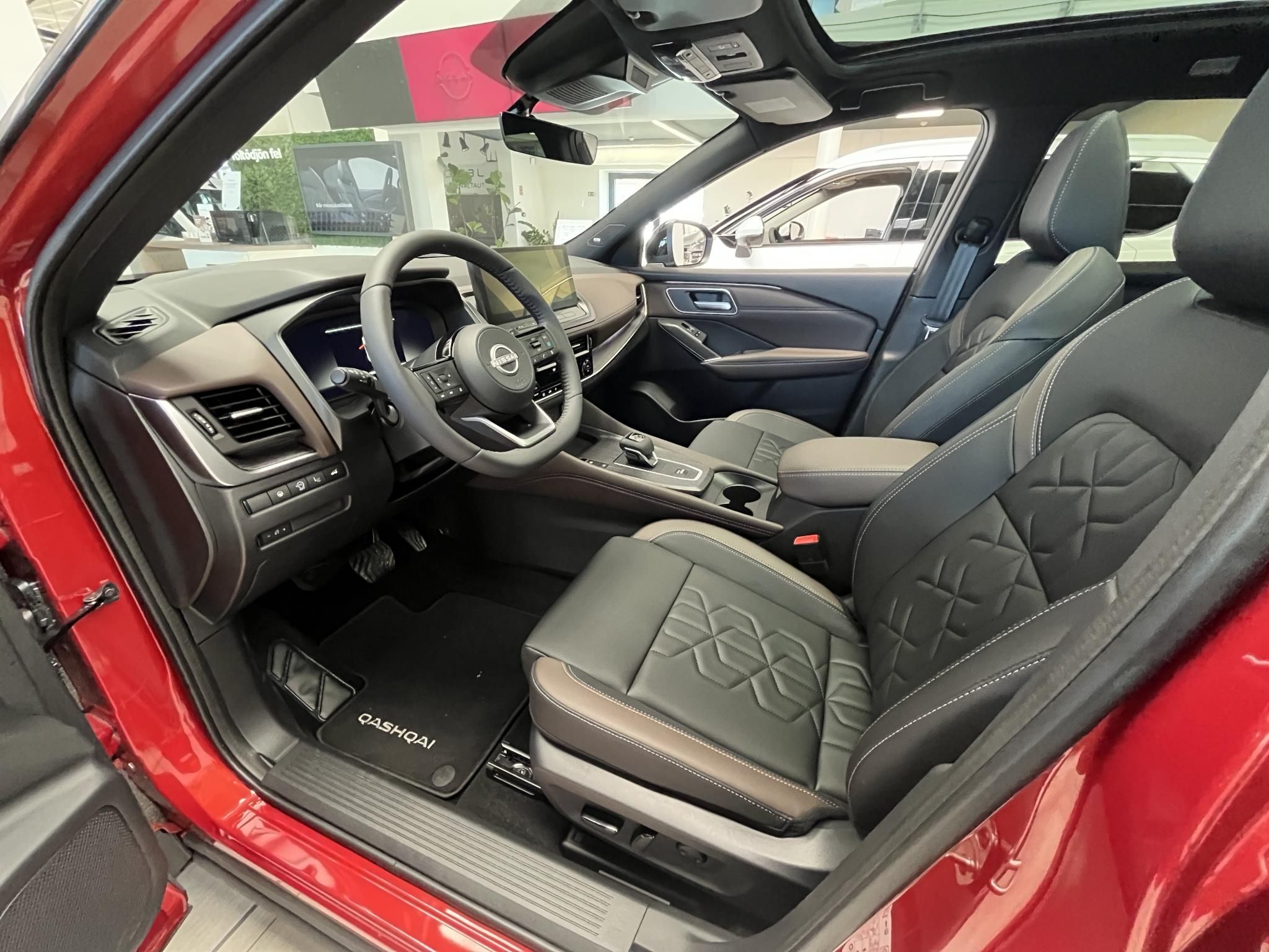 NISSAN QASHQAI 1.3 DIG-T Mild Tekna X-Tronic + BOSE - 3. kép