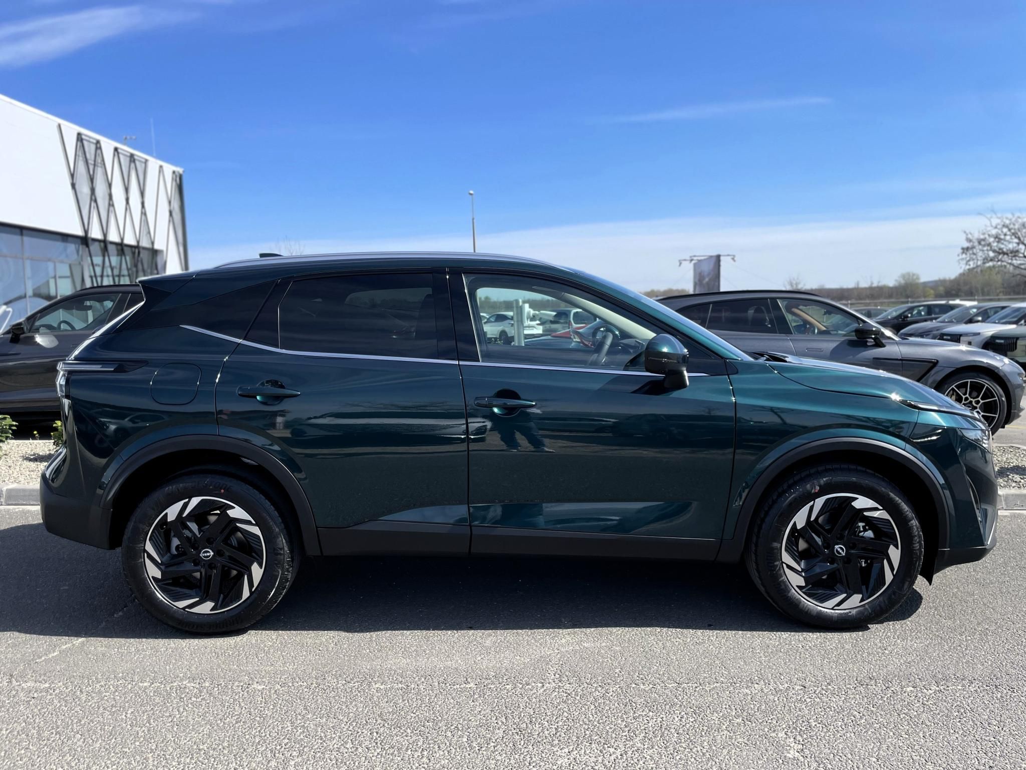 NISSAN QASHQAI 1.3 DIG-T Mild Hybrid N-Connecta X-Tronic +Téli csomag + ELEKTROMOS CSOMAGTÉRAJTÓ + HUD - 5. kép