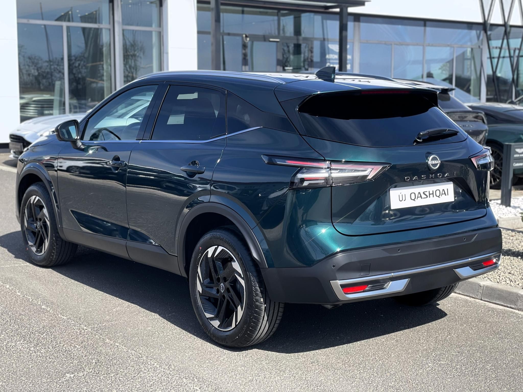 NISSAN QASHQAI 1.3 DIG-T Mild Hybrid N-Connecta X-Tronic +Téli csomag + ELEKTROMOS CSOMAGTÉRAJTÓ + HUD - 6. kép
