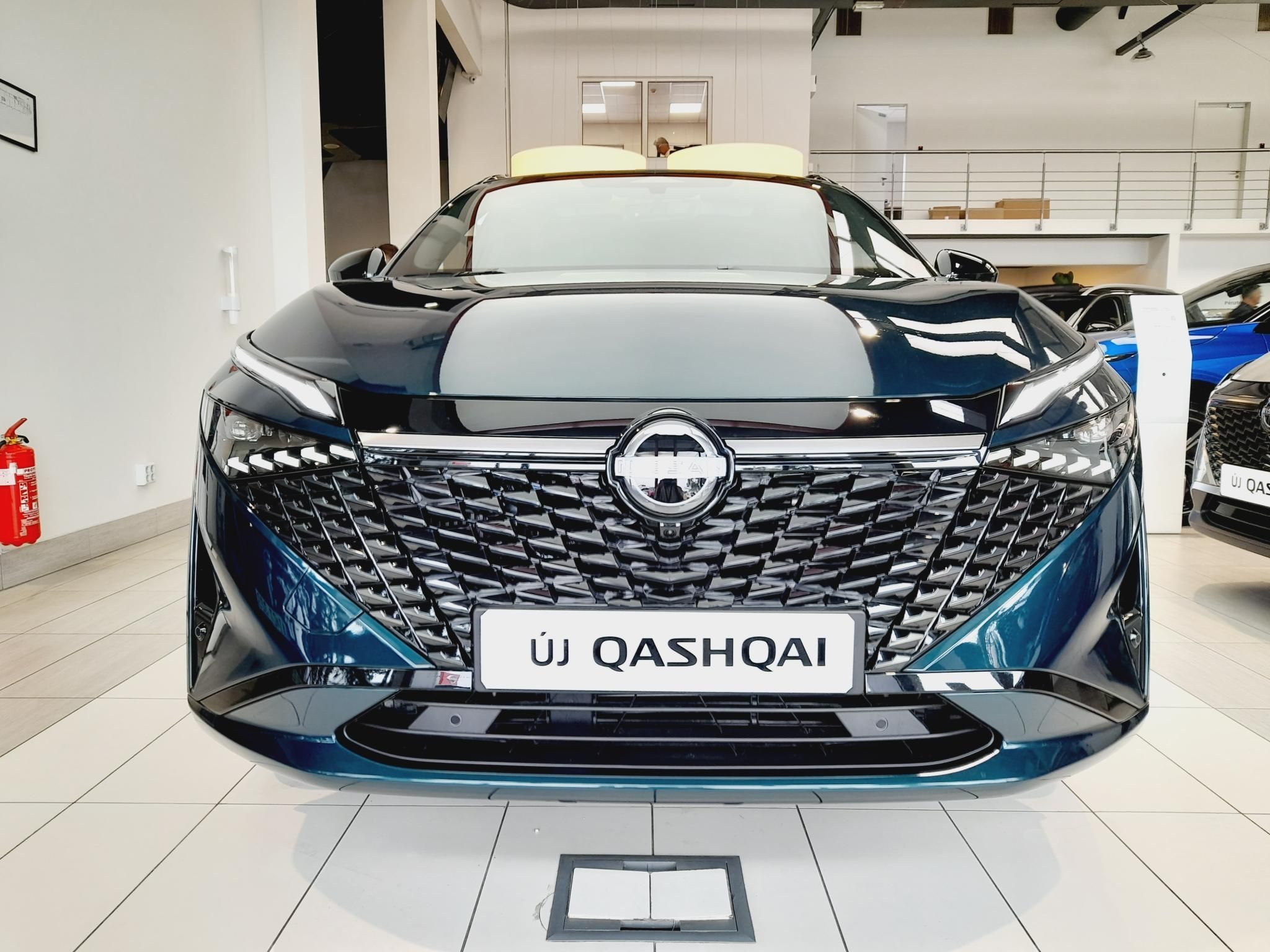 NISSAN QASHQAI 1.3 DIG-T Mild N-Design X-Tronic + Komfort csomag. + Lízing esetén 1% THM! - 5. kép