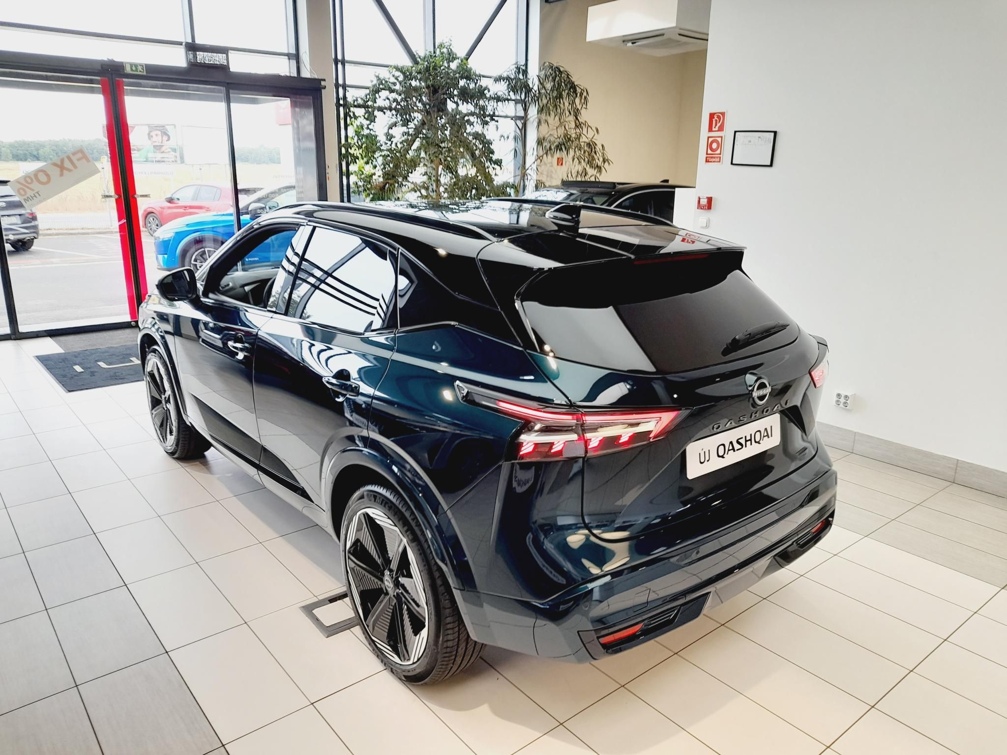 NISSAN QASHQAI 1.3 DIG-T Mild N-Design X-Tronic + Komfort csomag. + Lízing esetén 1% THM! - 8. kép