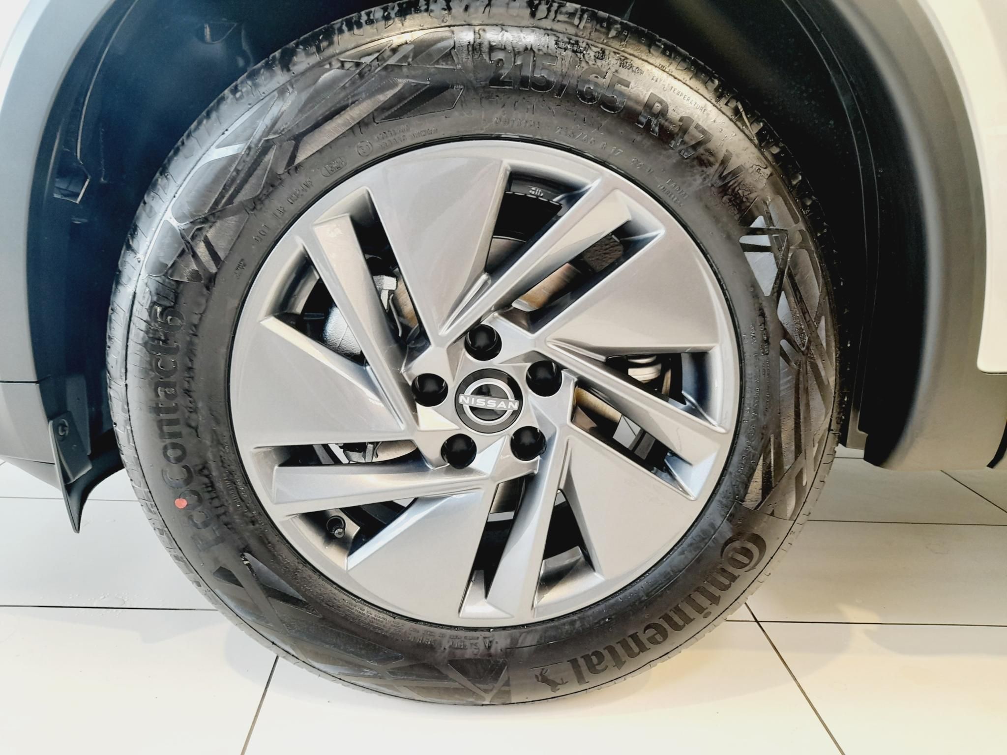 NISSAN QASHQAI 1.3 DIG-T Mild Hybrid Acenta TÖBB SZÍN. GYORS BEÉRKEZÉS! + TÉLI CSOMAG ! + Lízing esetén 1% THM! - 8. kép