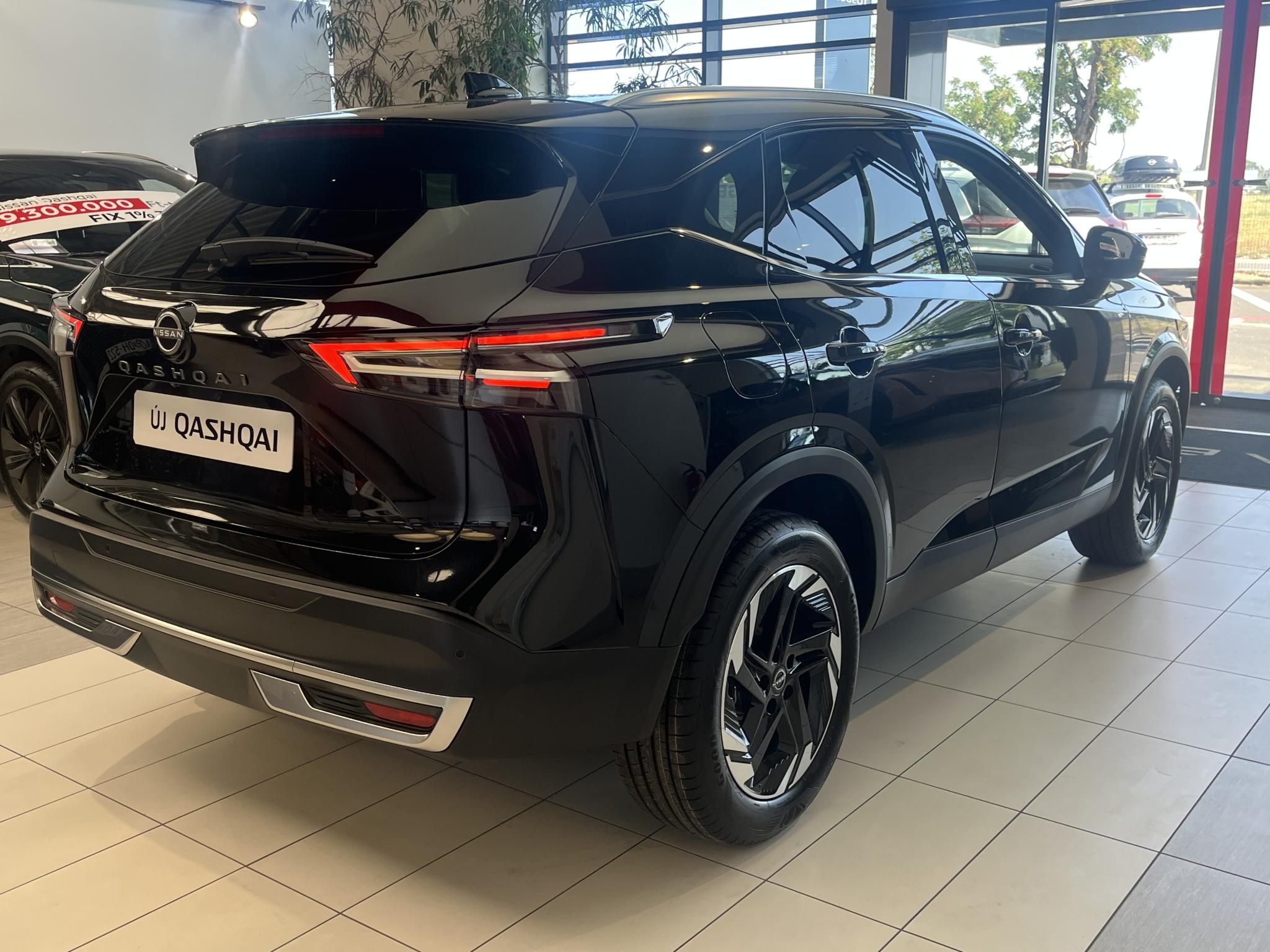 NISSAN QASHQAI 1.3 DIG-T Mild Hybrid N-Connecta X-Tronic + TÉLI CSOMAG + KOMFORT CSOMAG + NAPFÉNYTETŐ! VERHETETLEN ÁR! - 5. kép