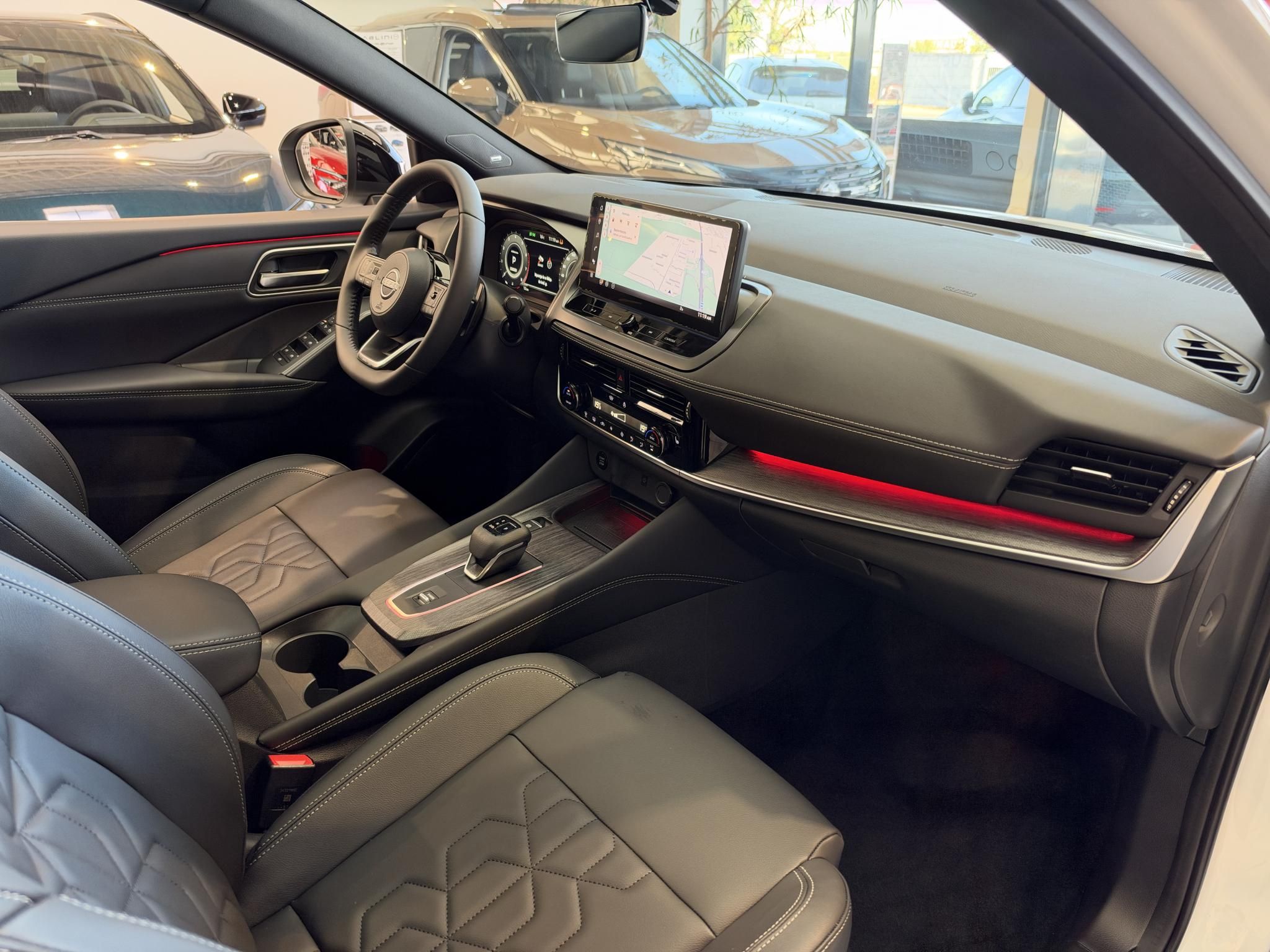 NISSAN QASHQAI 1.3 DIG-T Mild Tekna X-Tronic +BOSE Készleten! - 7. kép