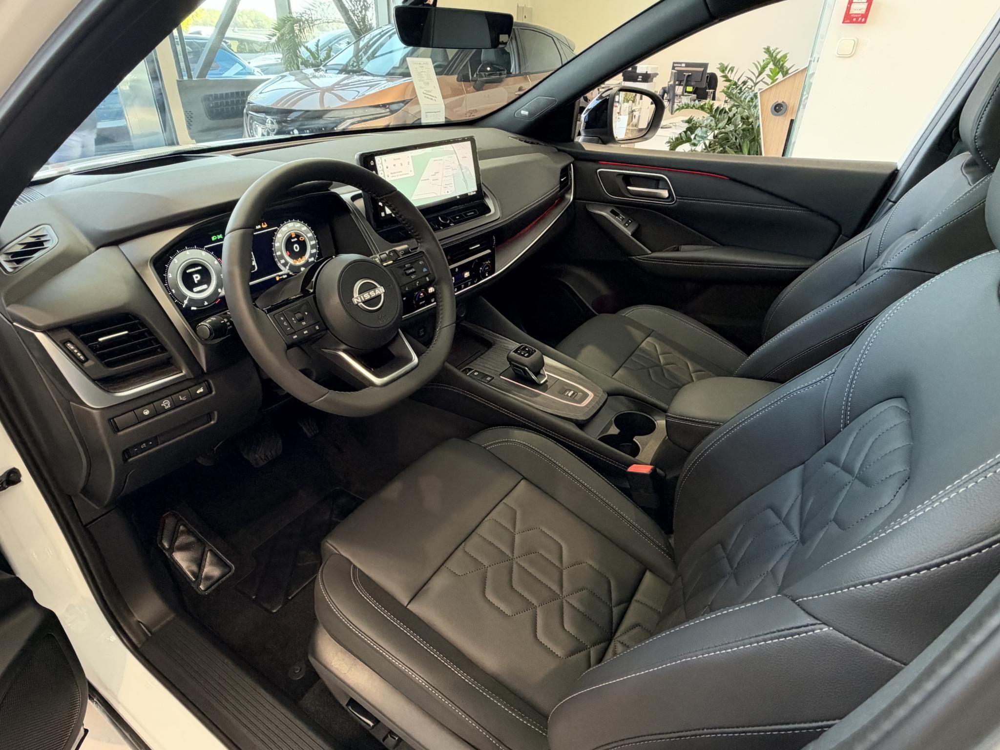 NISSAN QASHQAI 1.3 DIG-T Mild Tekna X-Tronic +BOSE Készleten! - 11. kép
