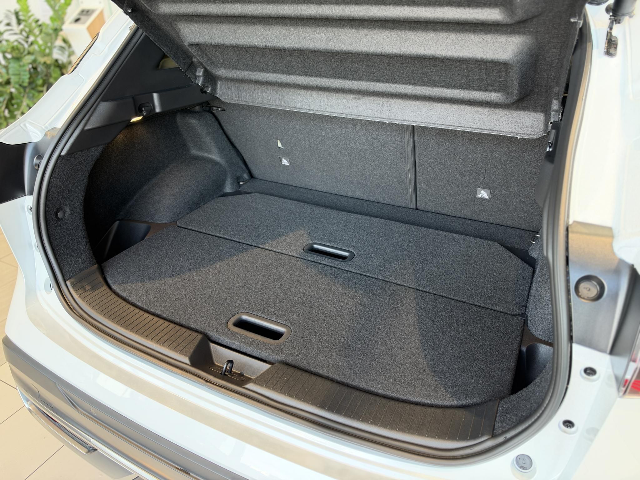 NISSAN QASHQAI 1.3 DIG-T Mild Tekna X-Tronic +BOSE Készleten! - 12. kép
