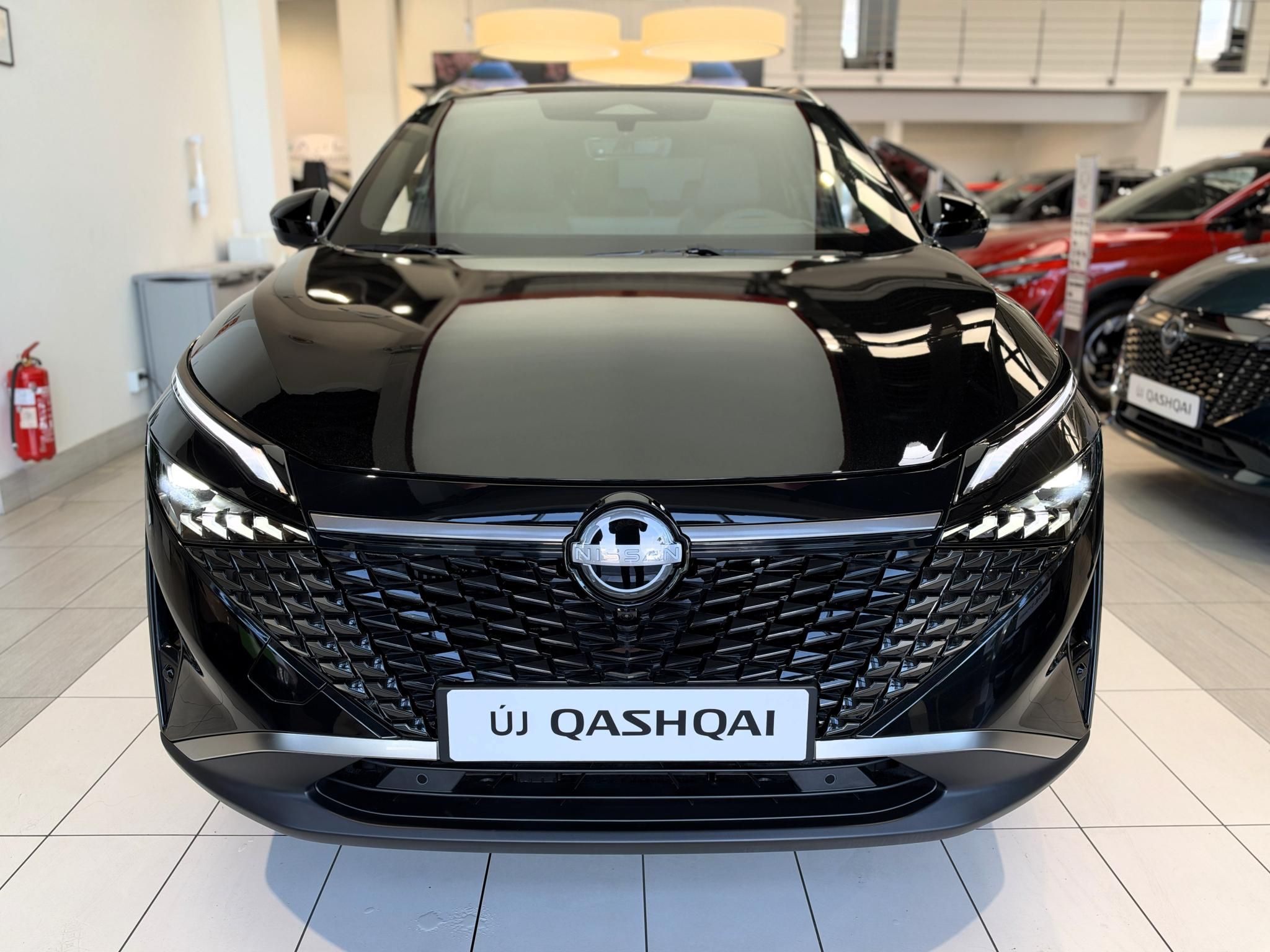 NISSAN QASHQAI 1.3 DIG-T Mild Tekna X-Tronic Készleten! - 3. kép