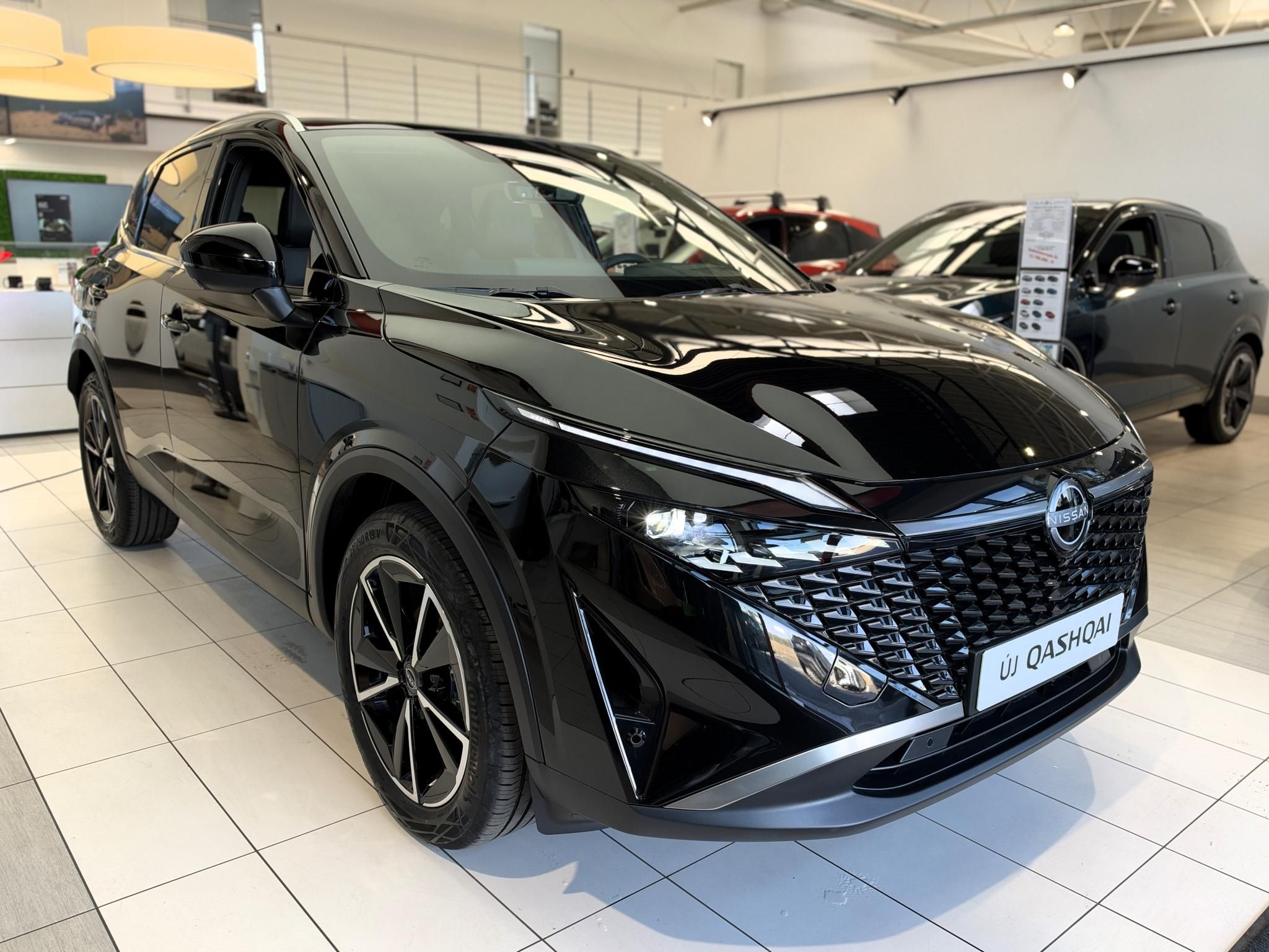 NISSAN QASHQAI 1.3 DIG-T Mild Tekna X-Tronic Készleten! - 1. kép