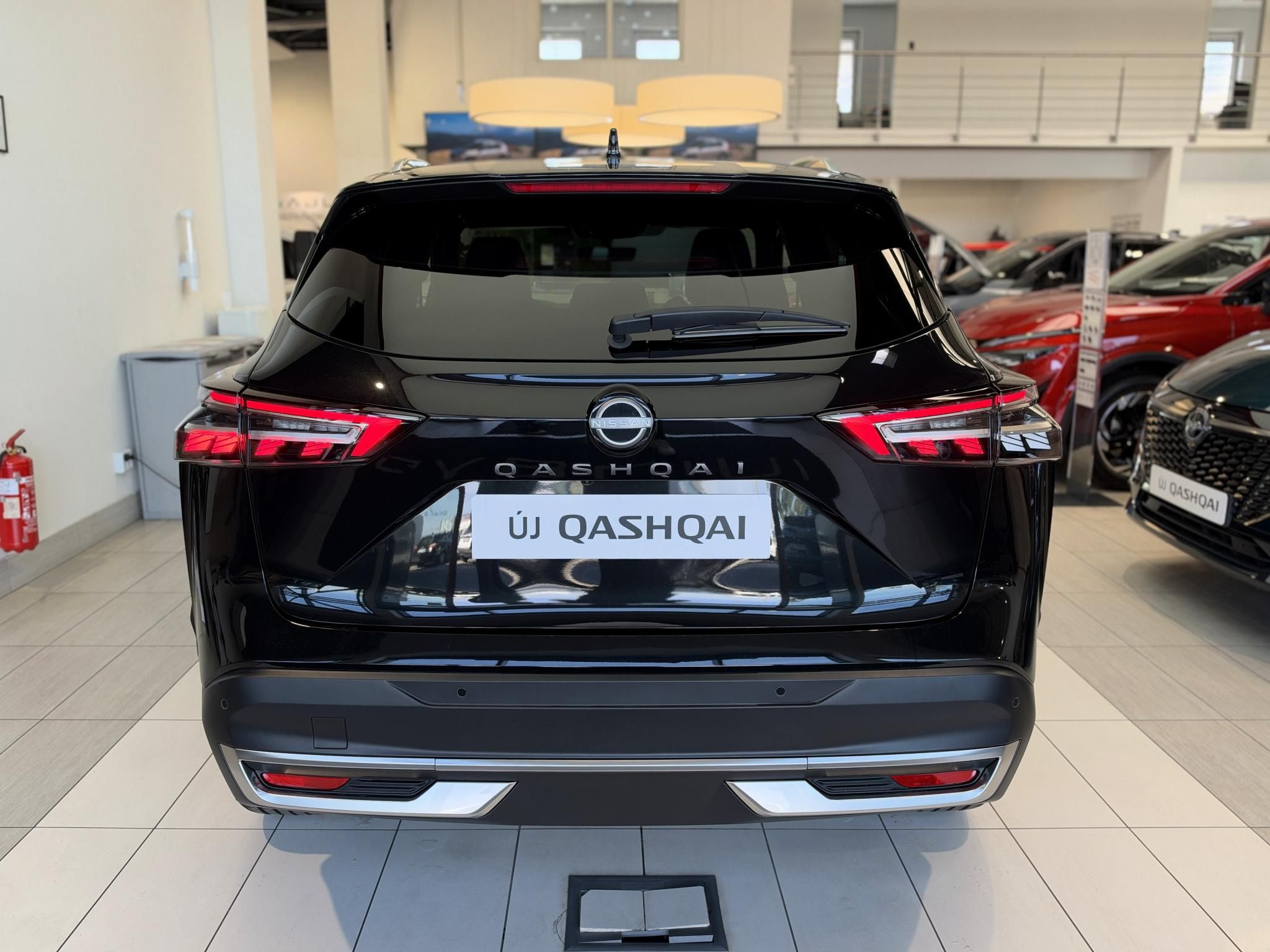 NISSAN QASHQAI 1.3 DIG-T Mild Tekna X-Tronic Készleten! - 5. kép