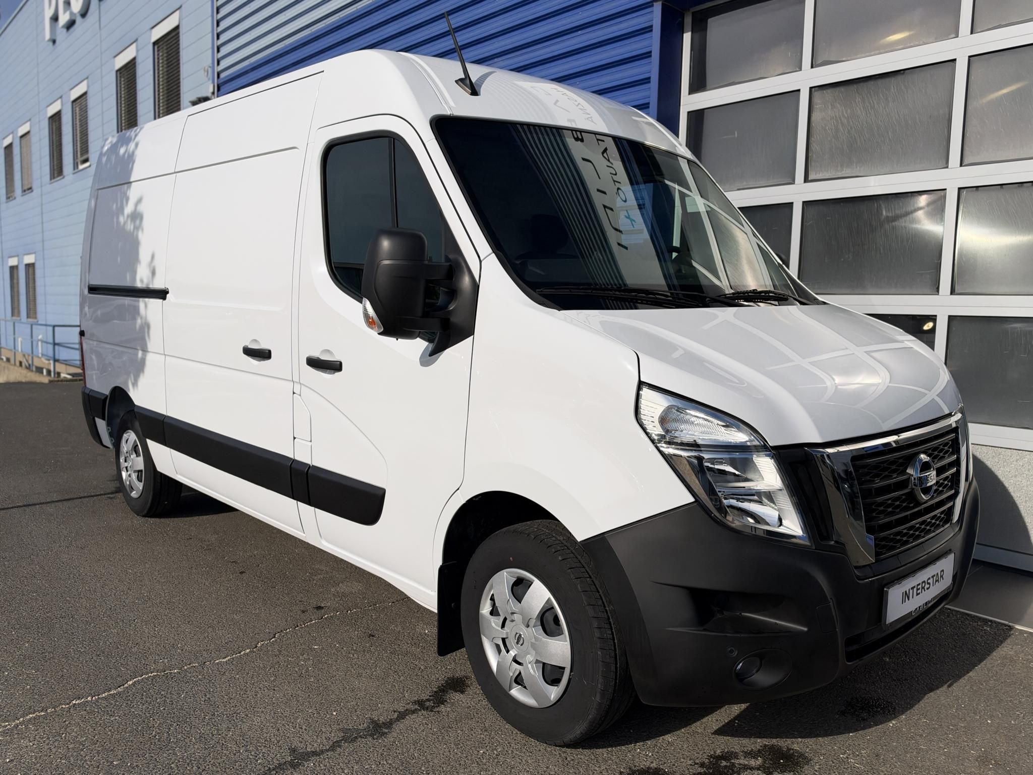 NISSAN INTERSTAR 2.3 dCi 150 L2H2 3,5t Comfort Készletről! 0km-es szalonautó! - 1. kép