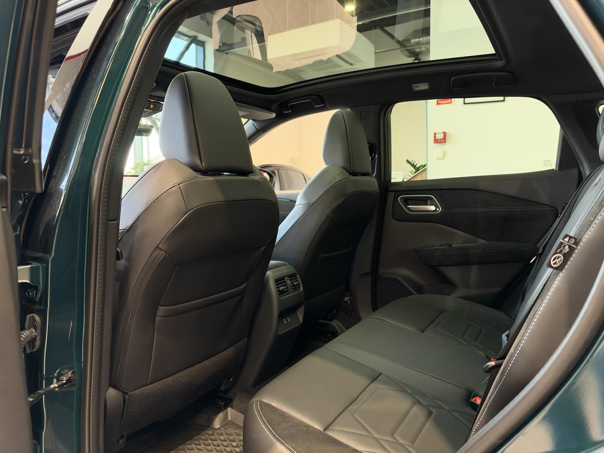 NISSAN QASHQAI 1.3 DIG-T Mild N-Design 4WD X-Tronic + Komfort csomag VERHETETLEN ÁR! - 11. kép