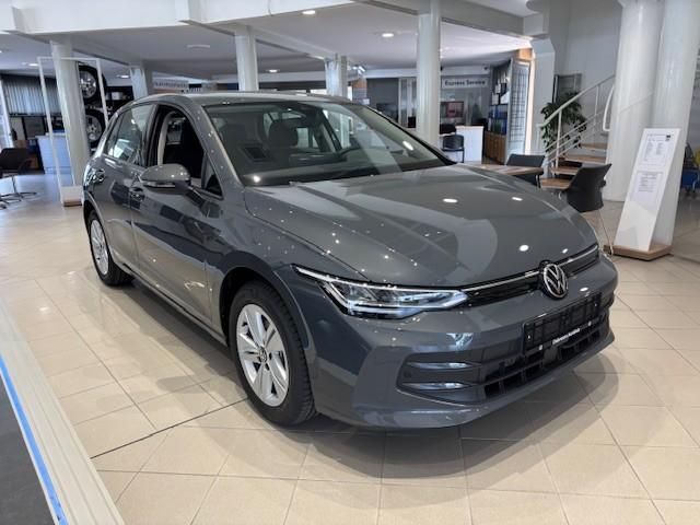 VOLKSWAGEN GOLF VIII 1.5 eTSI Prime DSG KÉSZLETRŐL. Tolató kamera. Téli csomag. Climatronic. Könnyűfém pótkerék