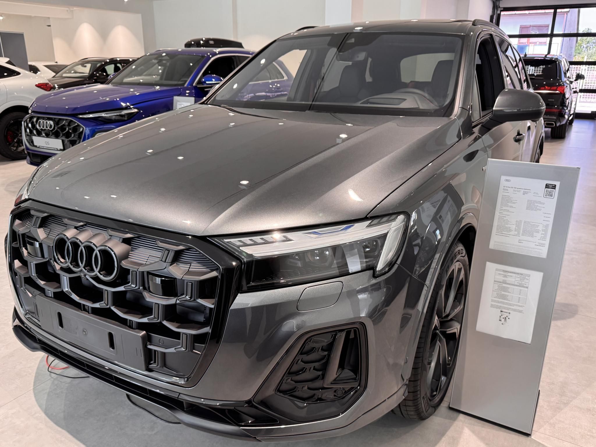 AUDI Q7 50 TDI S line quattro Tiptronic ic [7 szem&eacute;ly]
