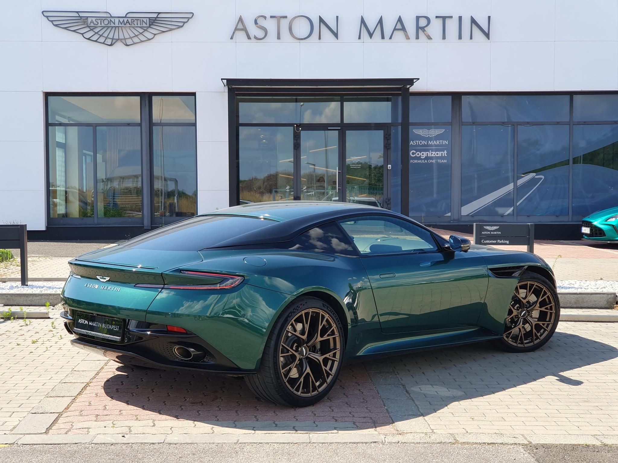 ASTON MARTIN DB12 4.0 V8. (Automata) - 6. kép