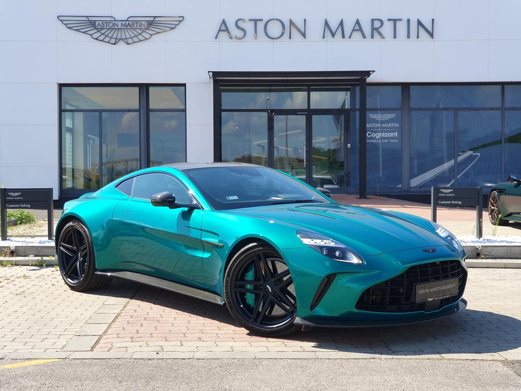 ASTON MARTIN VANTAGE 4.0 V8. (Automata) - 1. kép