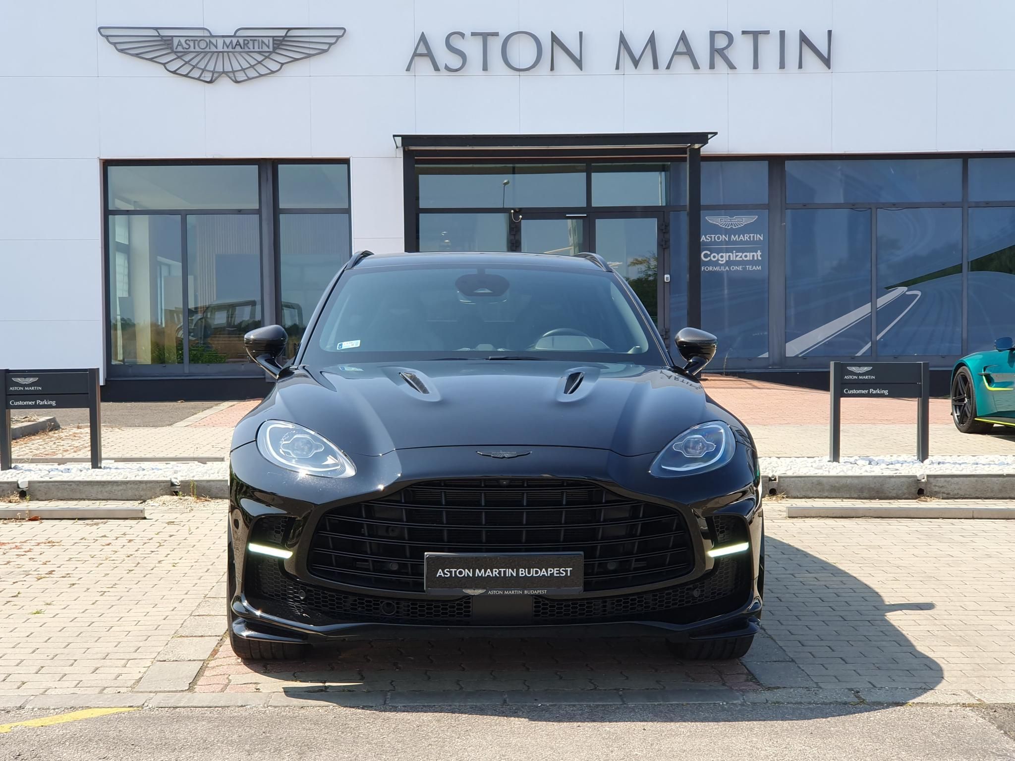 ASTON MARTIN DBX DBX707 4.0 V8. (Automata) - 2. kép