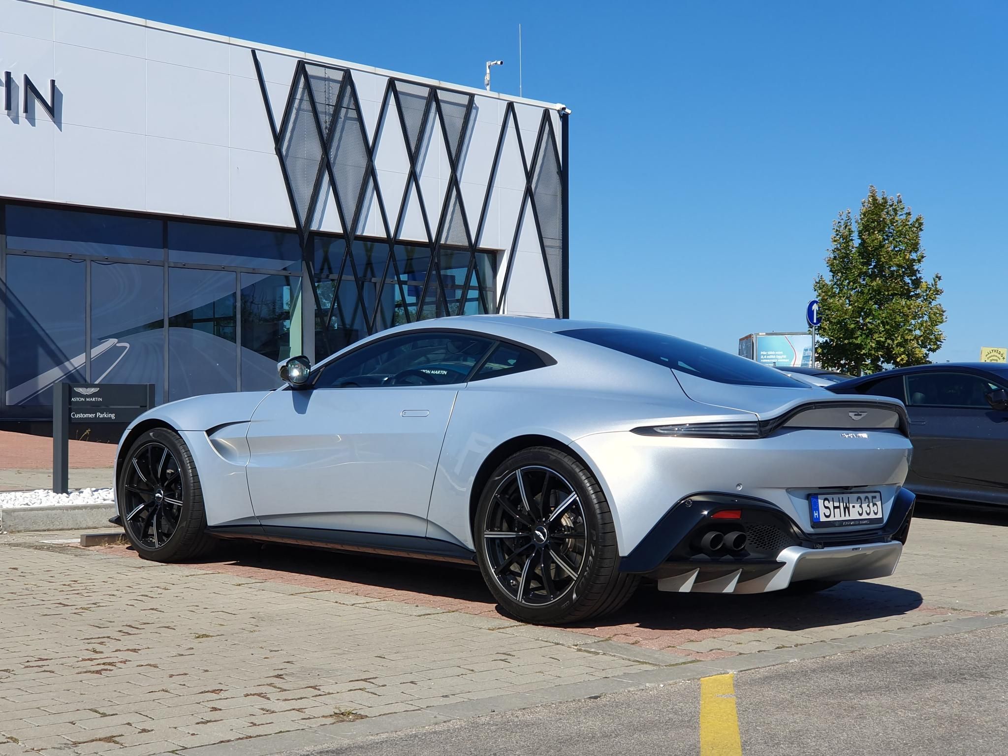 ASTON MARTIN VANTAGE 4.0 V8. (Automata) - 8. kép