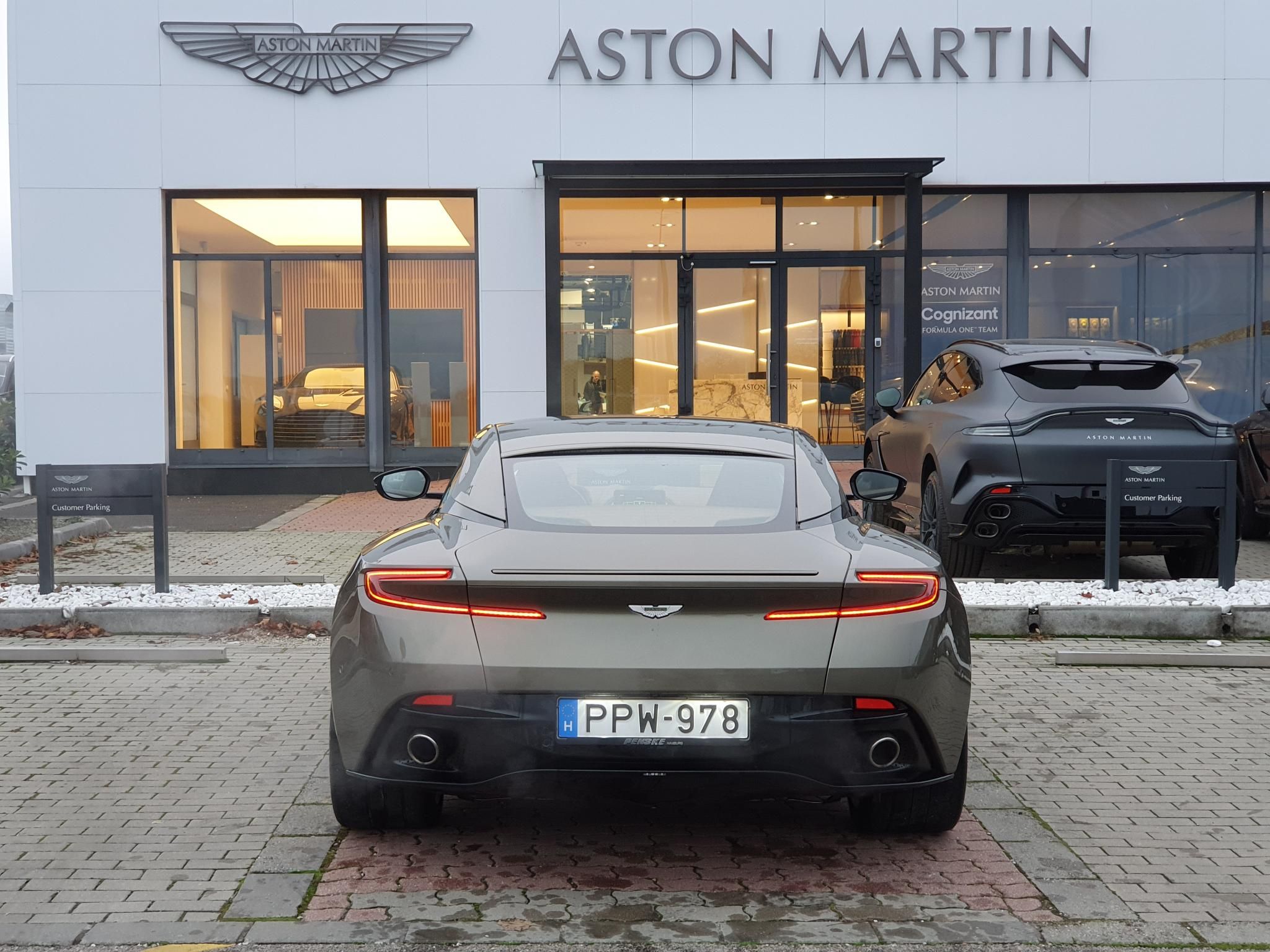 ASTON MARTIN DB11 5.2 V12 Coupe - 5. kép