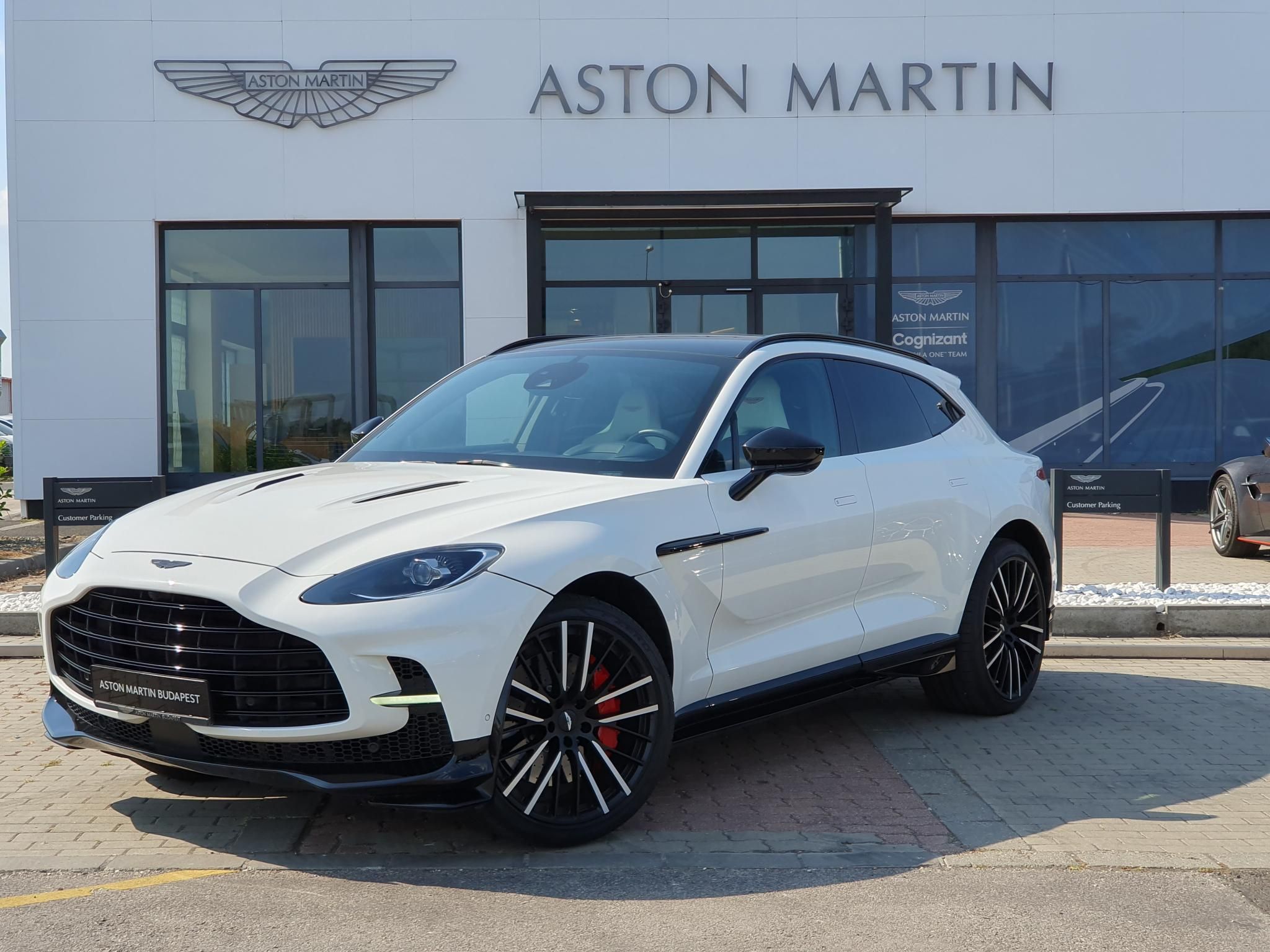 ASTON MARTIN DBX DBX707 4.0 V8. (Automata) - 3. kép