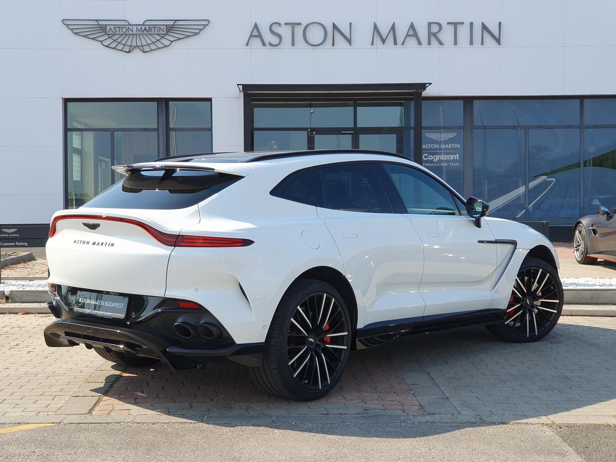 ASTON MARTIN DBX DBX707 4.0 V8. (Automata) - 4. kép