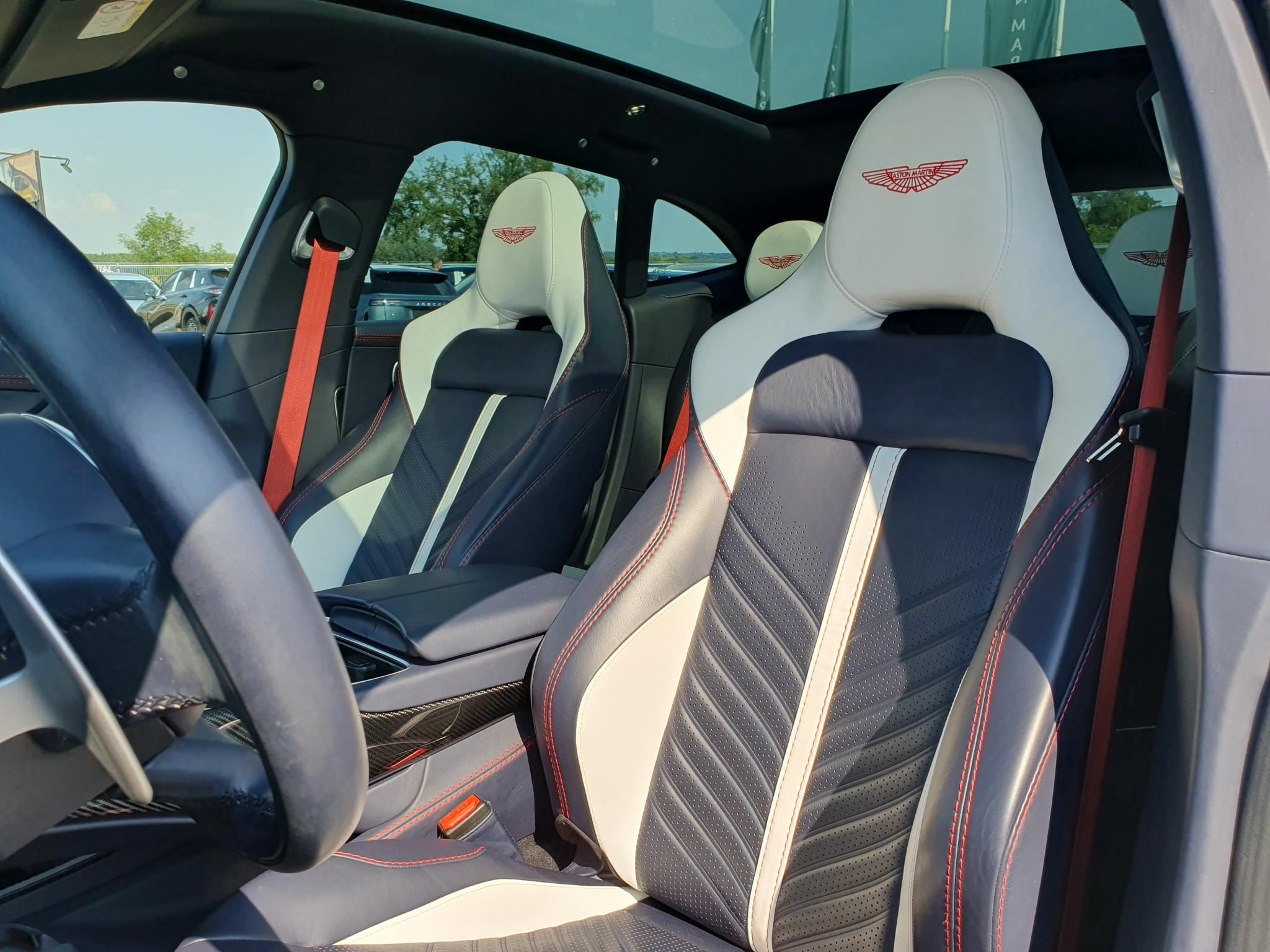 ASTON MARTIN DBX DBX707 4.0 V8. (Automata) - 10. kép