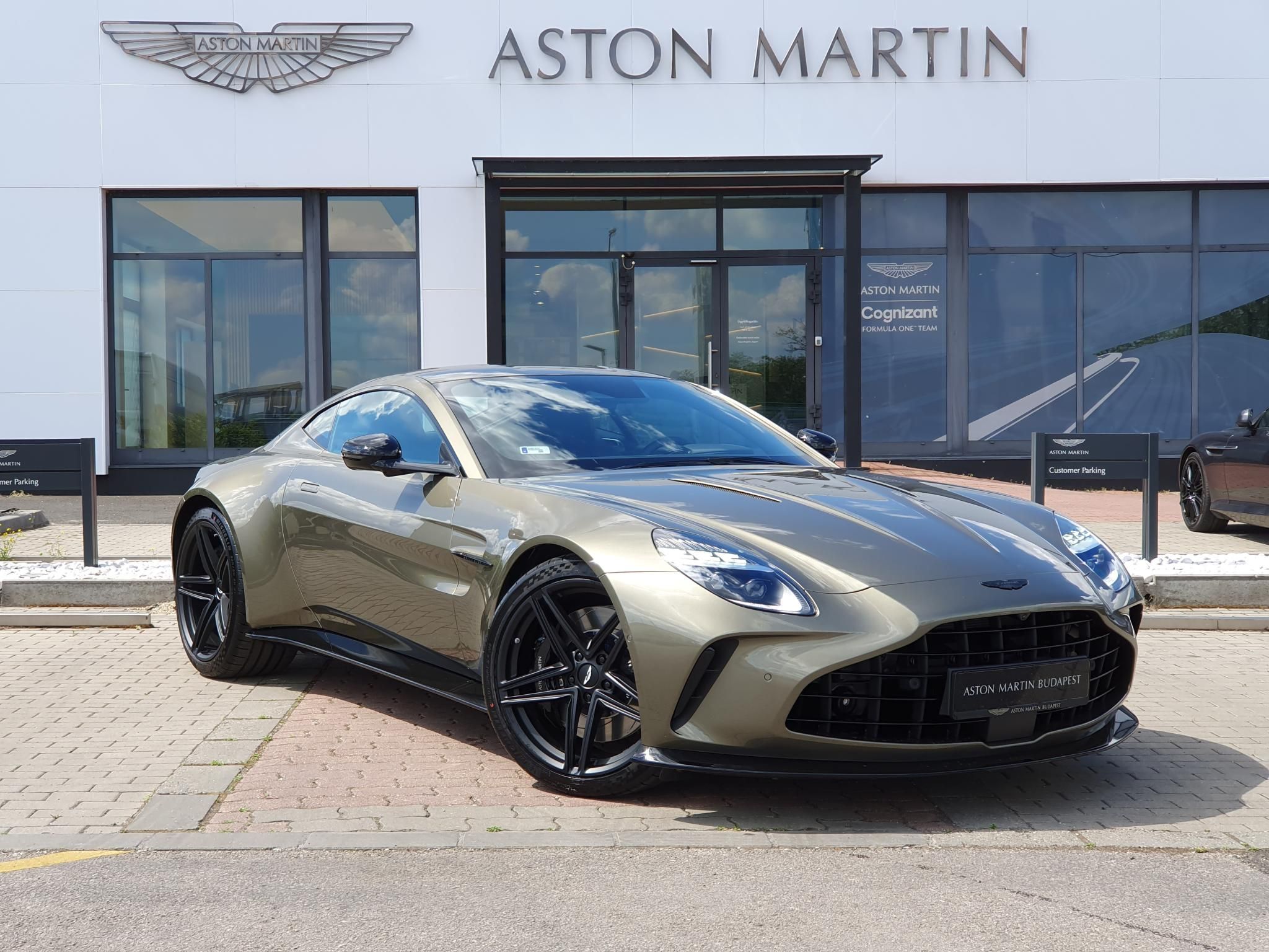 ASTON MARTIN VANTAGE 4.0 V8. (Automata) - 1. kép